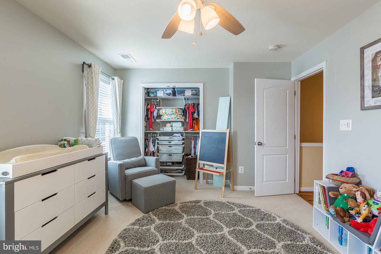 RIVER OAKS - Residential