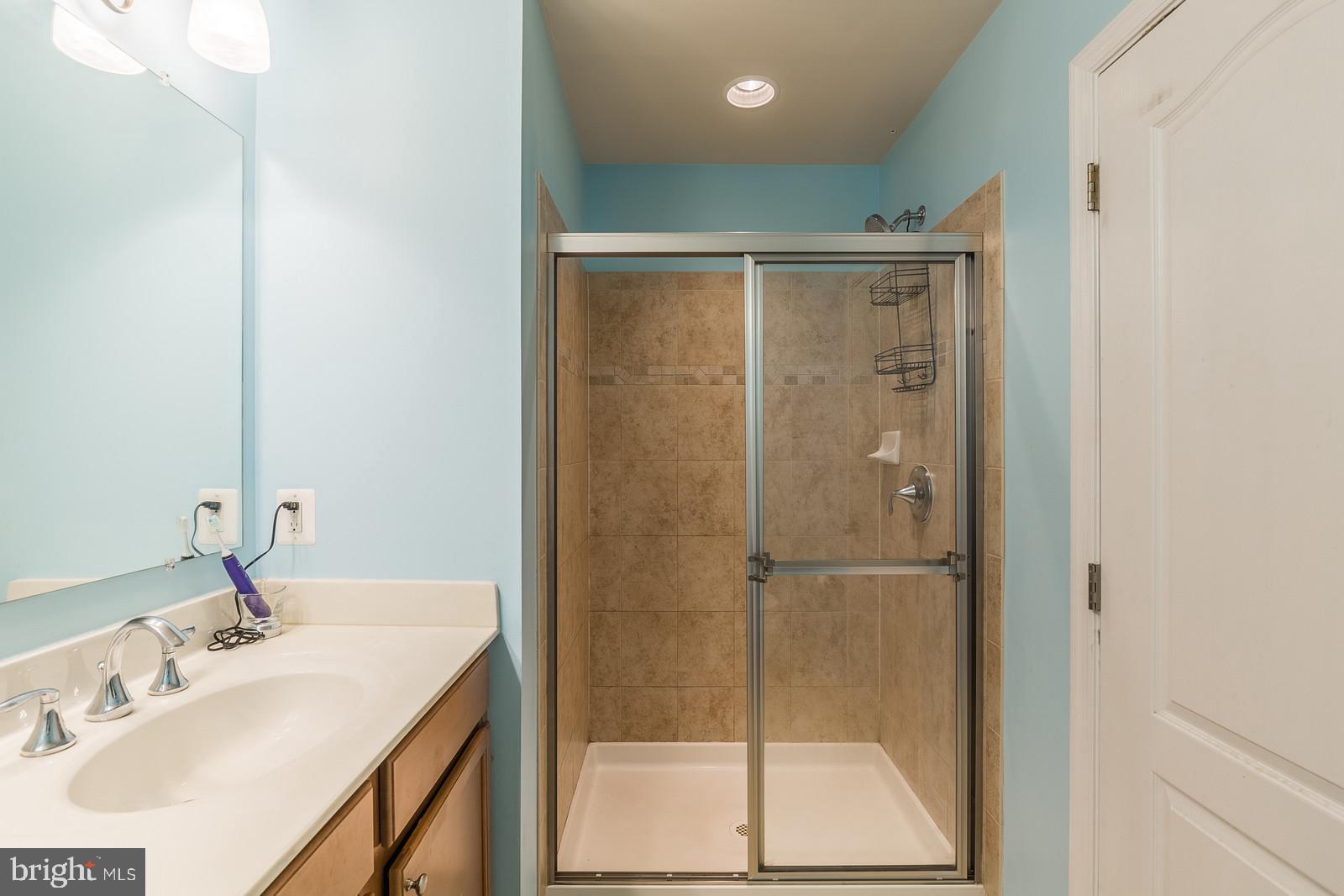 RIVER OAKS - Residential