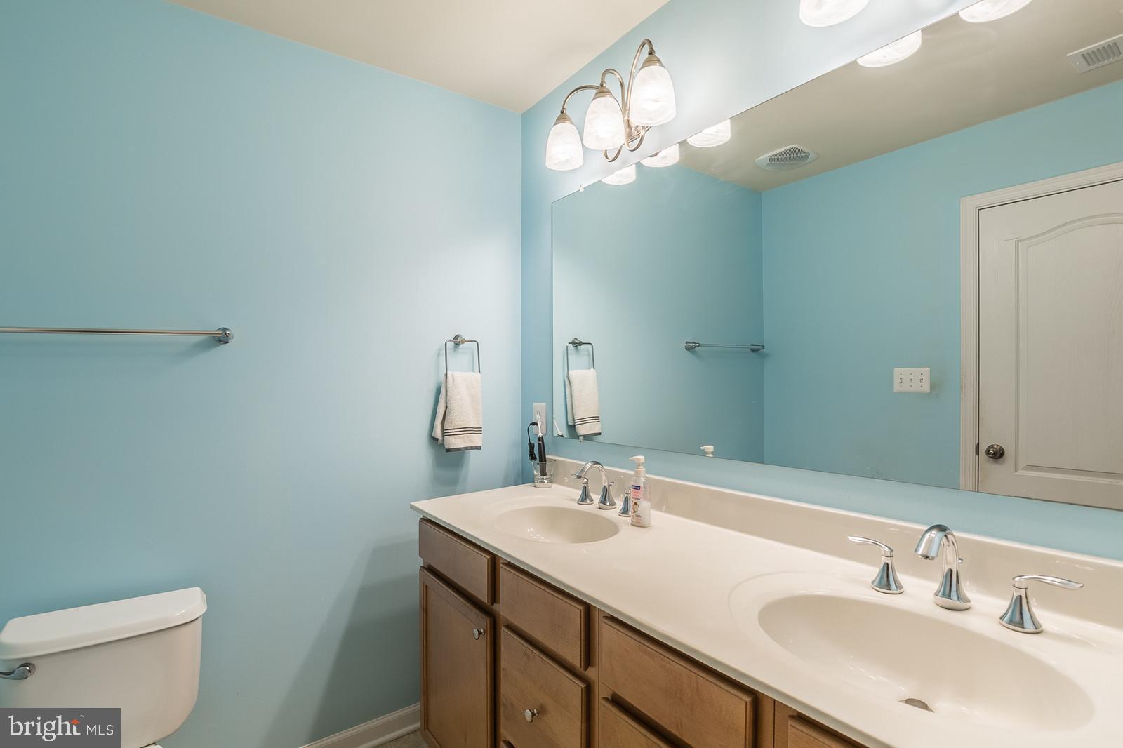 RIVER OAKS - Residential