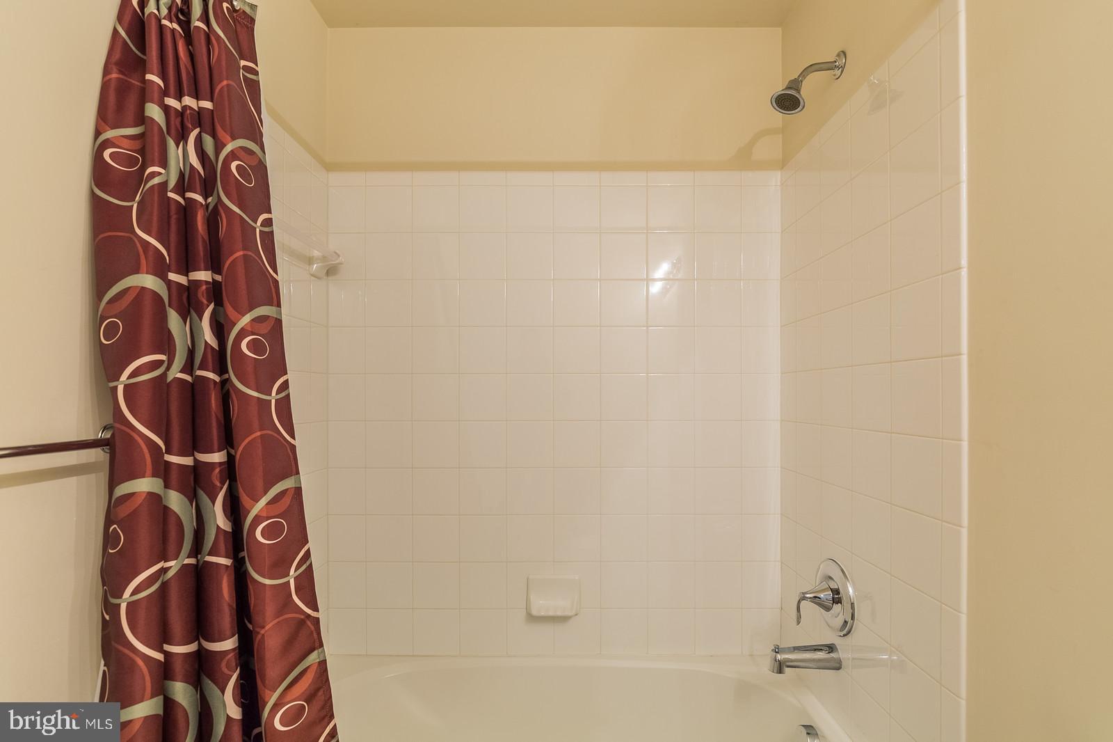 RIVER OAKS - Residential