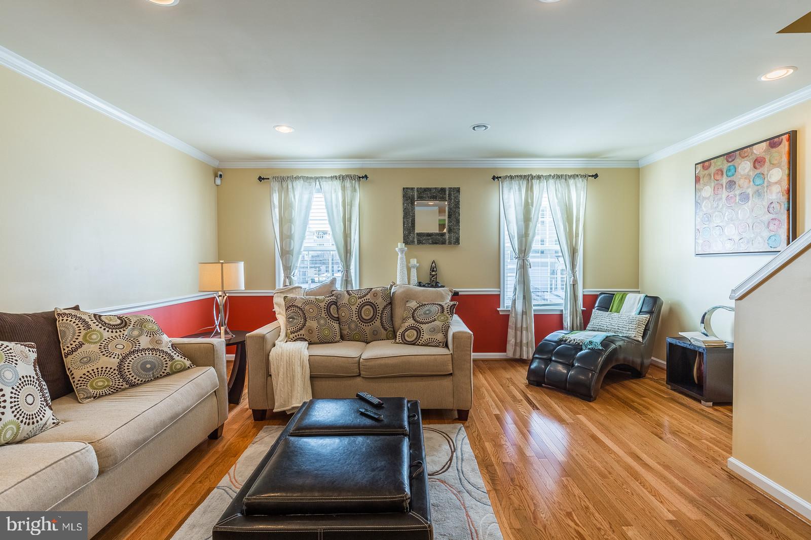 RIVER OAKS - Residential