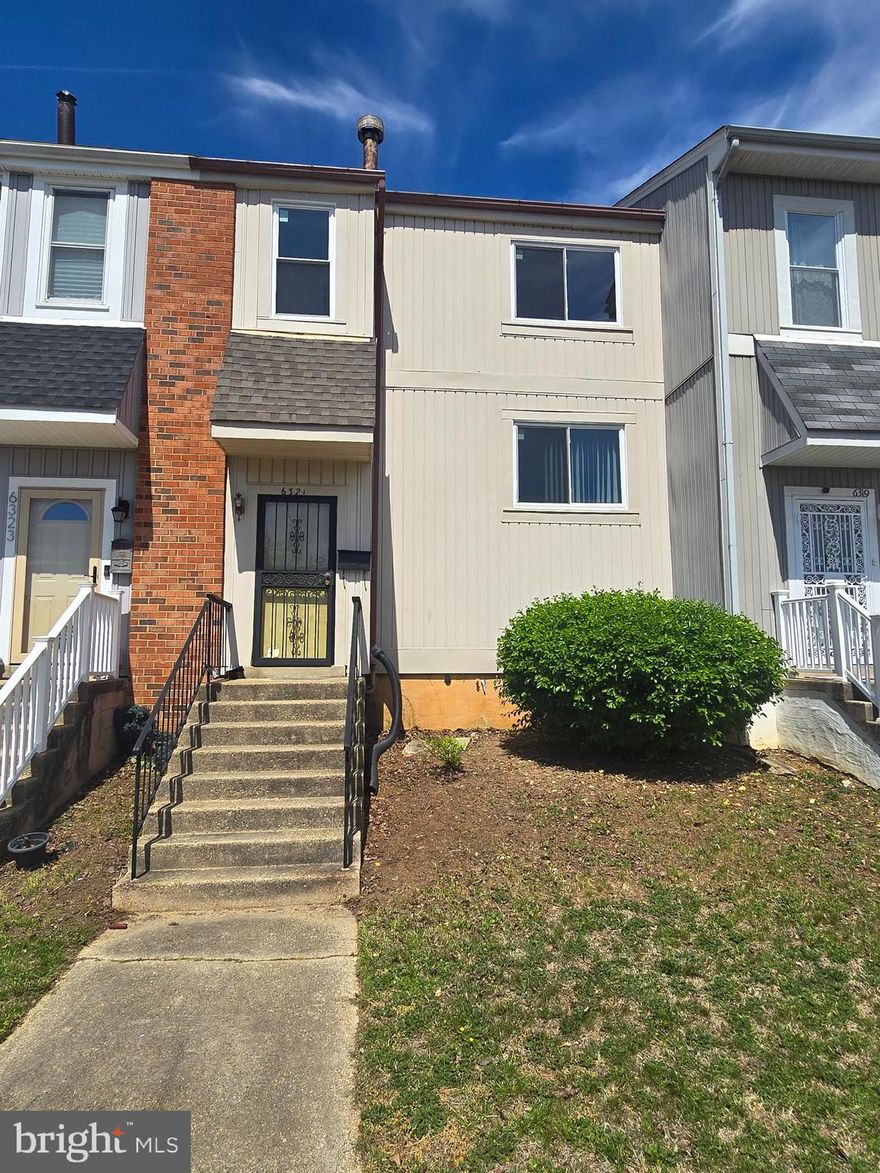 Calling on investors and homeowners willing to put in a little sweat sorry. Put your personal touches to this solid home and make it your own. 2 bedrooms, 1.5 baths, basement, fenced in backyard. Sold as-is.