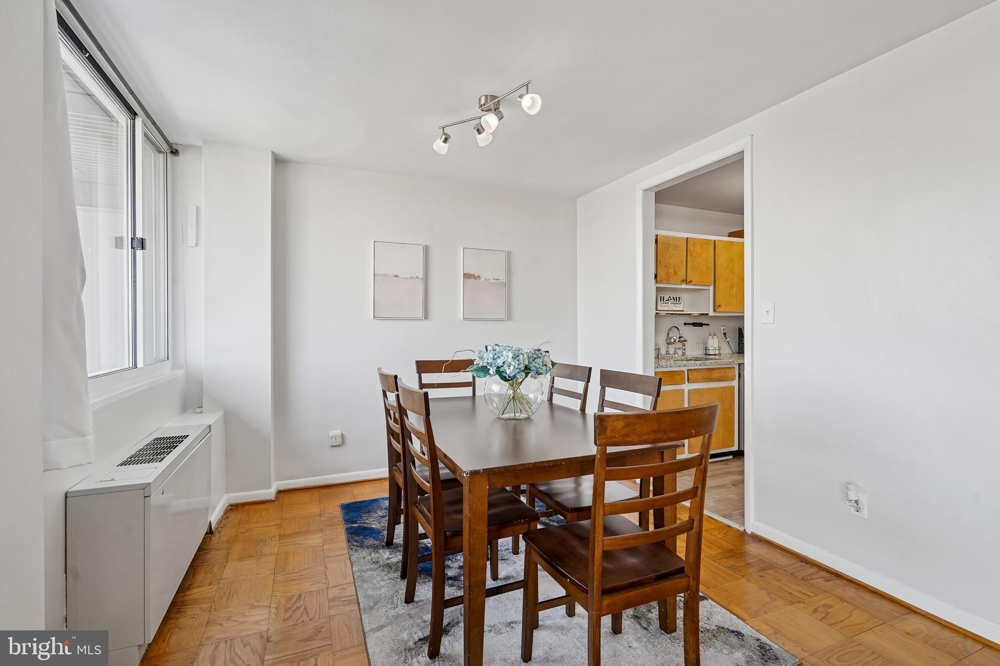 YORKTOWN CONDOMINIUM - Residential