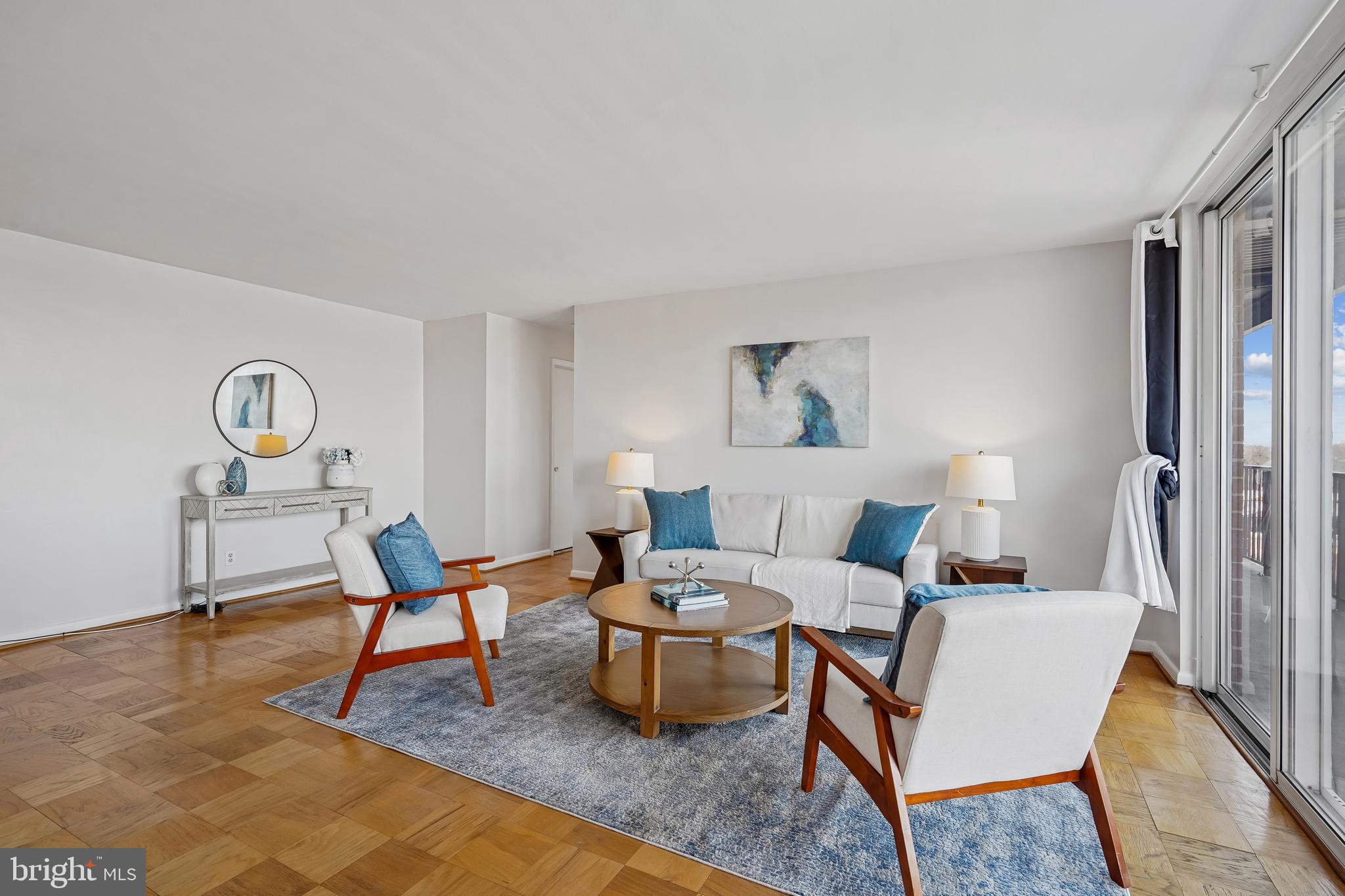 YORKTOWN CONDOMINIUM - Residential