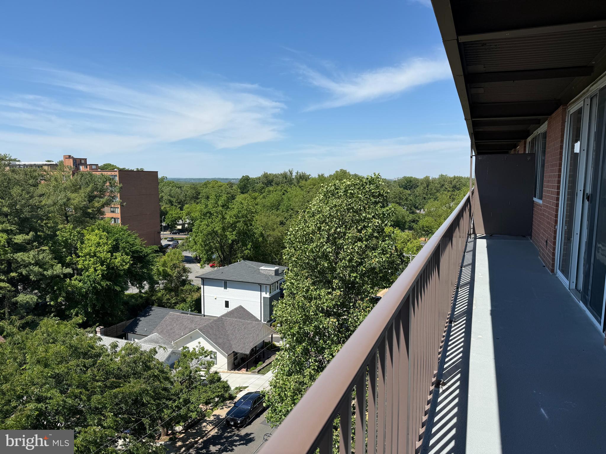 YORKTOWN CONDOMINIUM - Residential