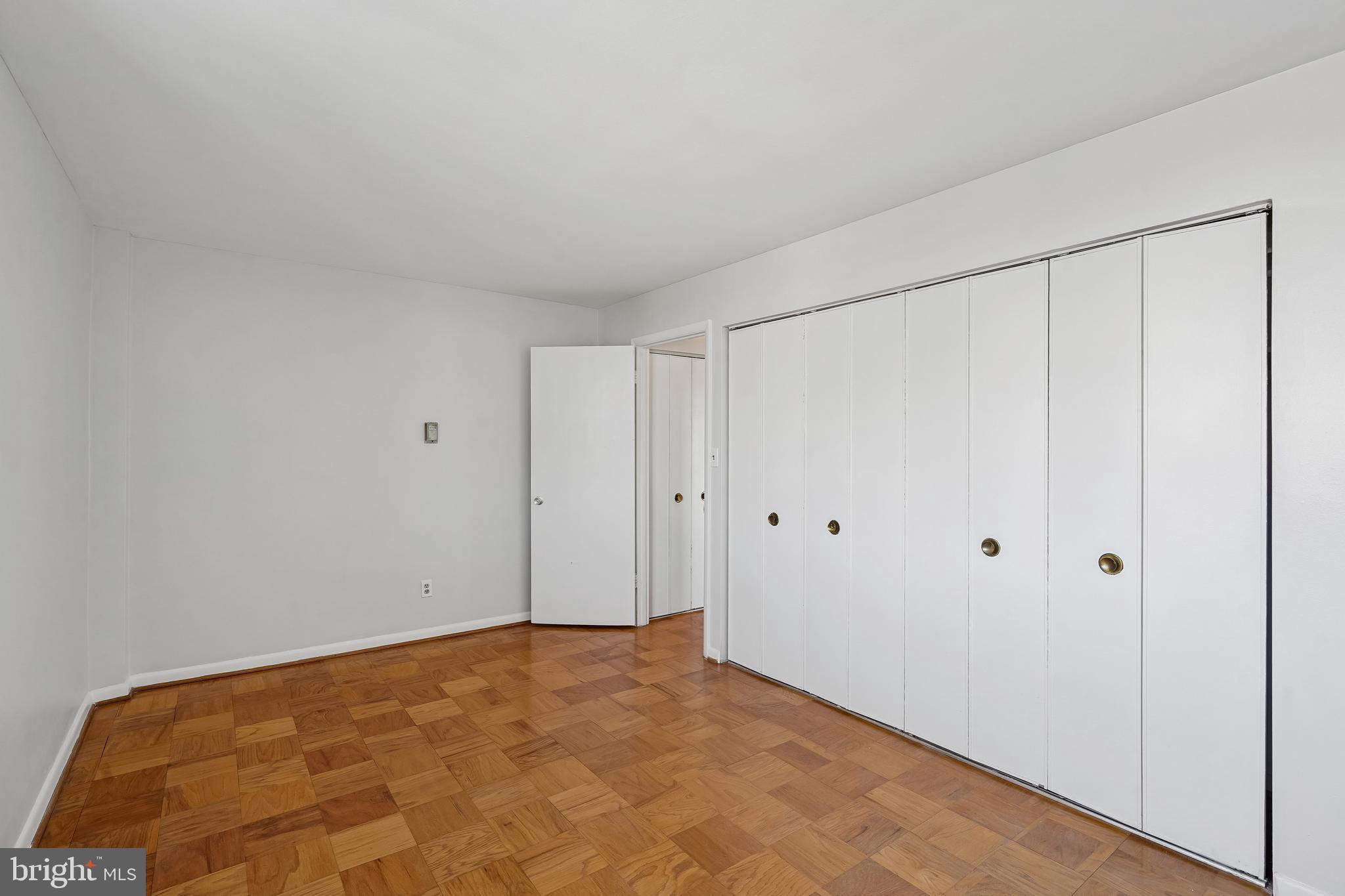 YORKTOWN CONDOMINIUM - Residential