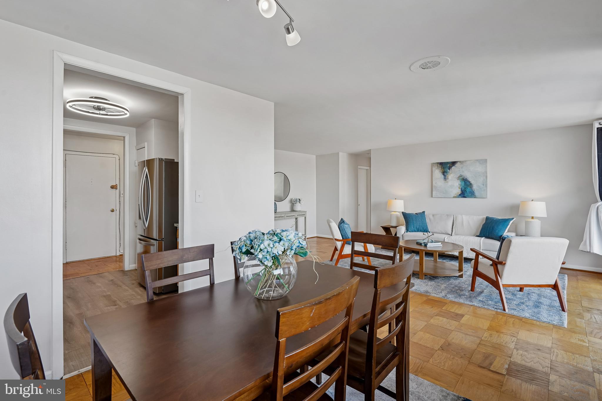 YORKTOWN CONDOMINIUM - Residential