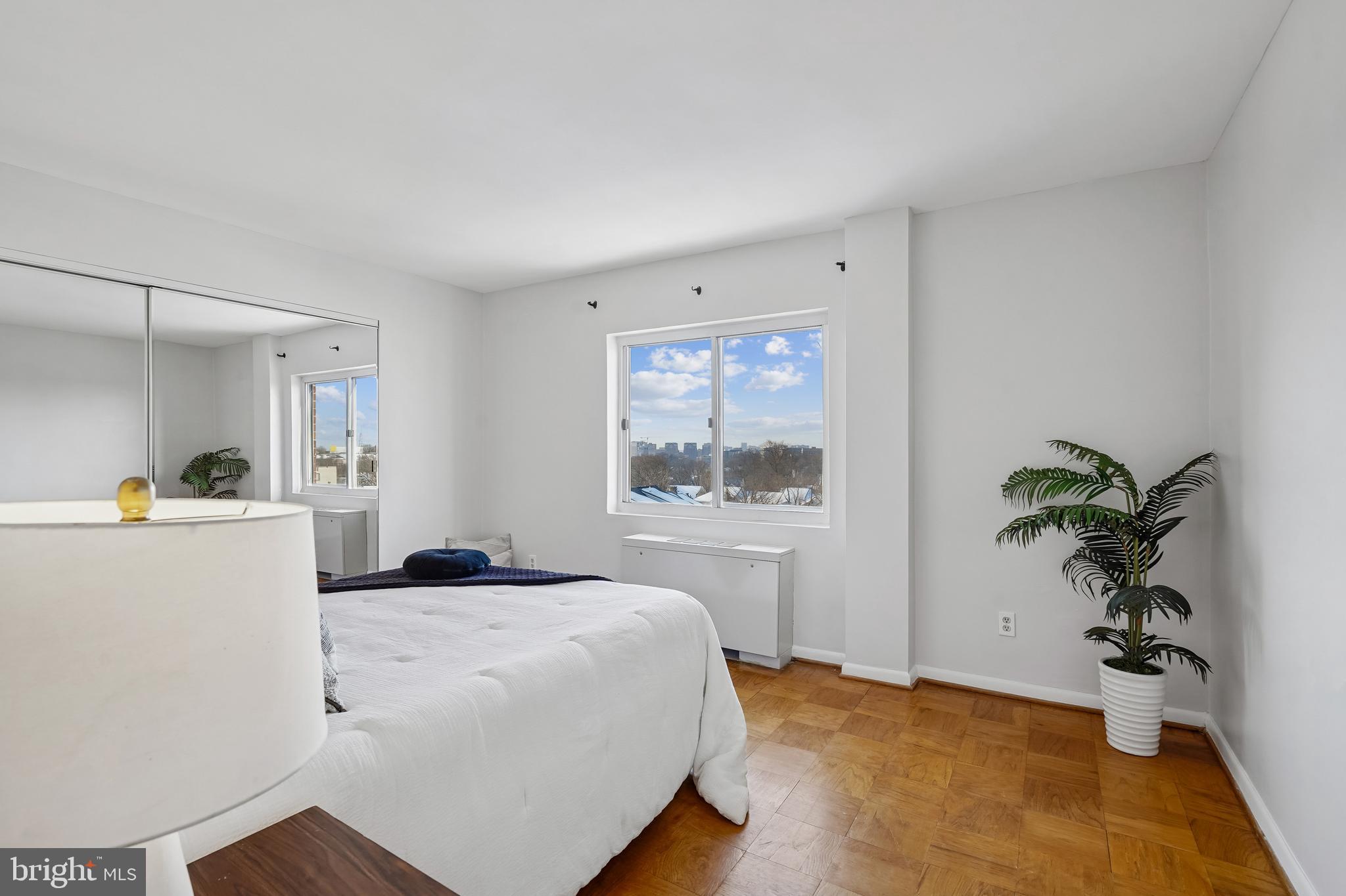 YORKTOWN CONDOMINIUM - Residential