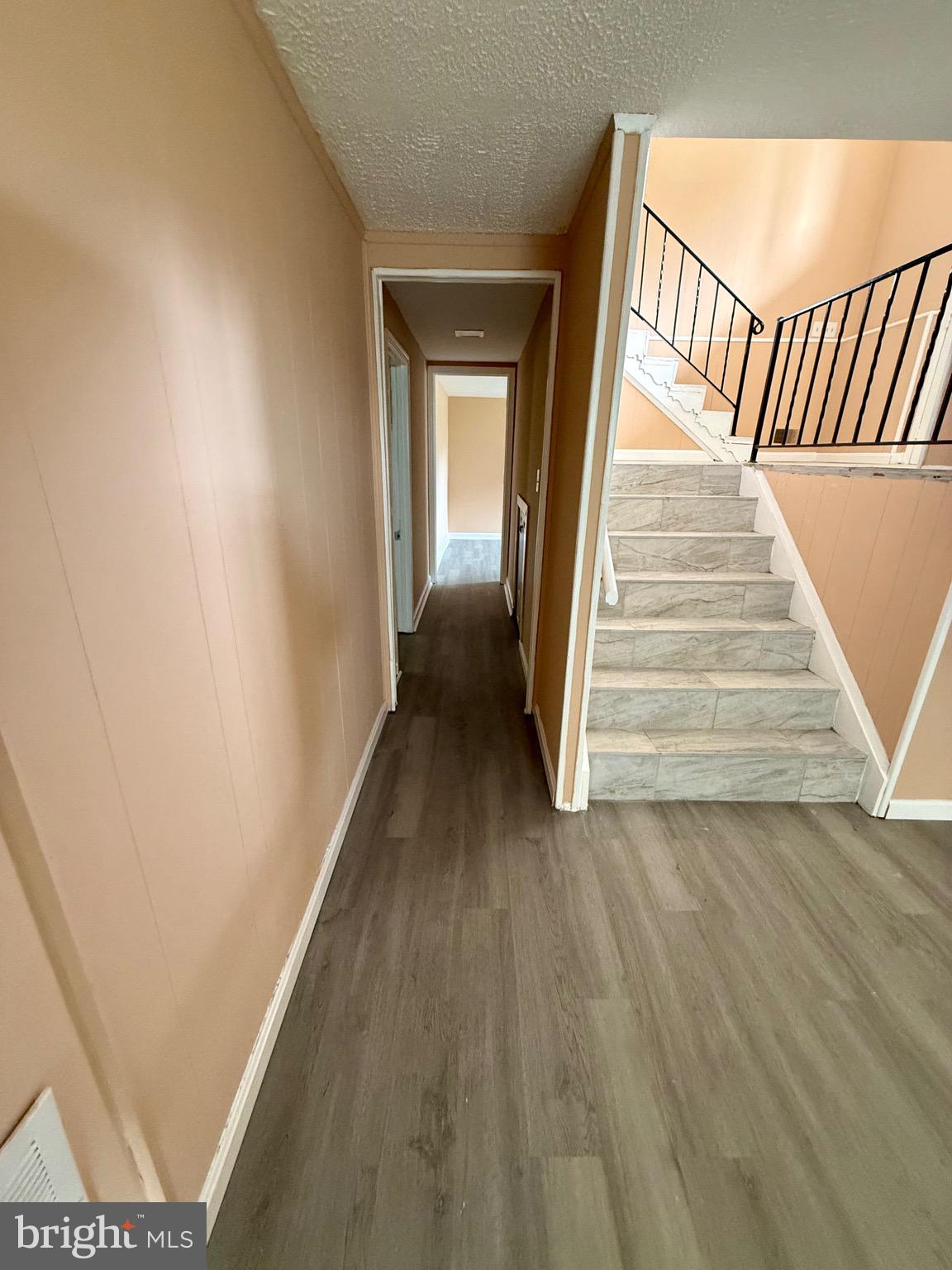 WINDSOR  MILL - Residential