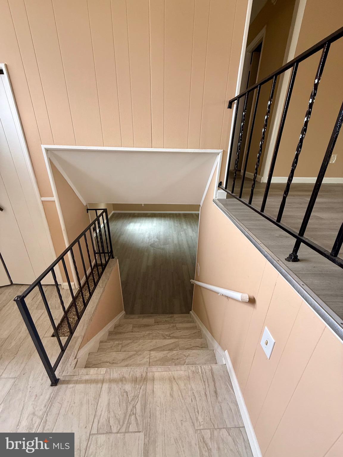 WINDSOR  MILL - Residential