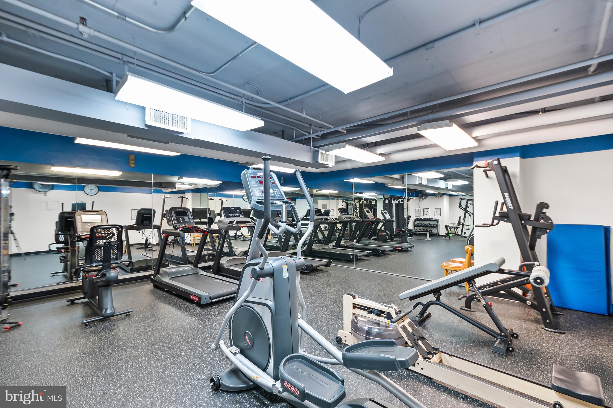 IDYLWOOD TOWERS CONDO - Residential