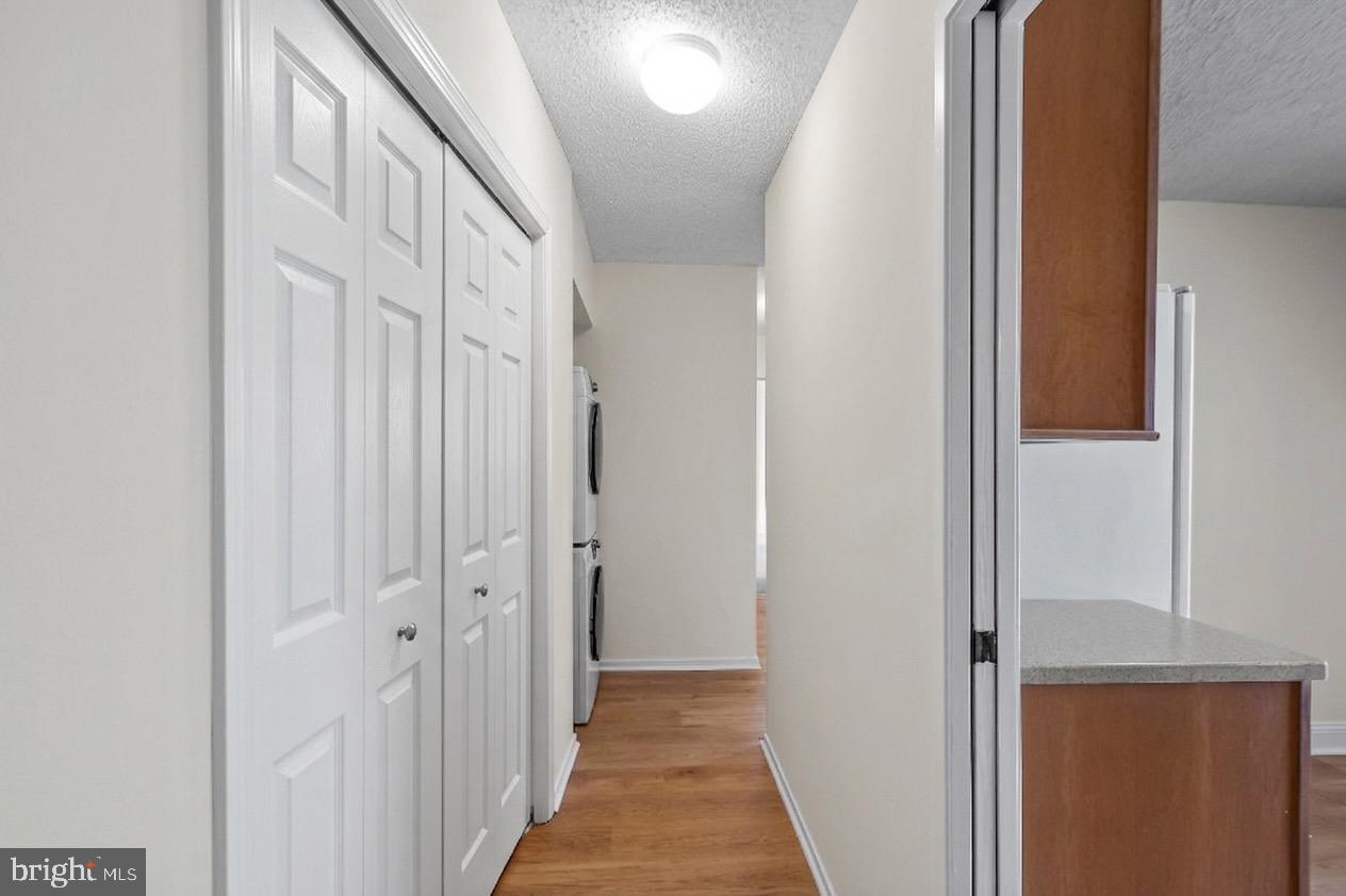 IDYLWOOD TOWERS CONDO - Residential