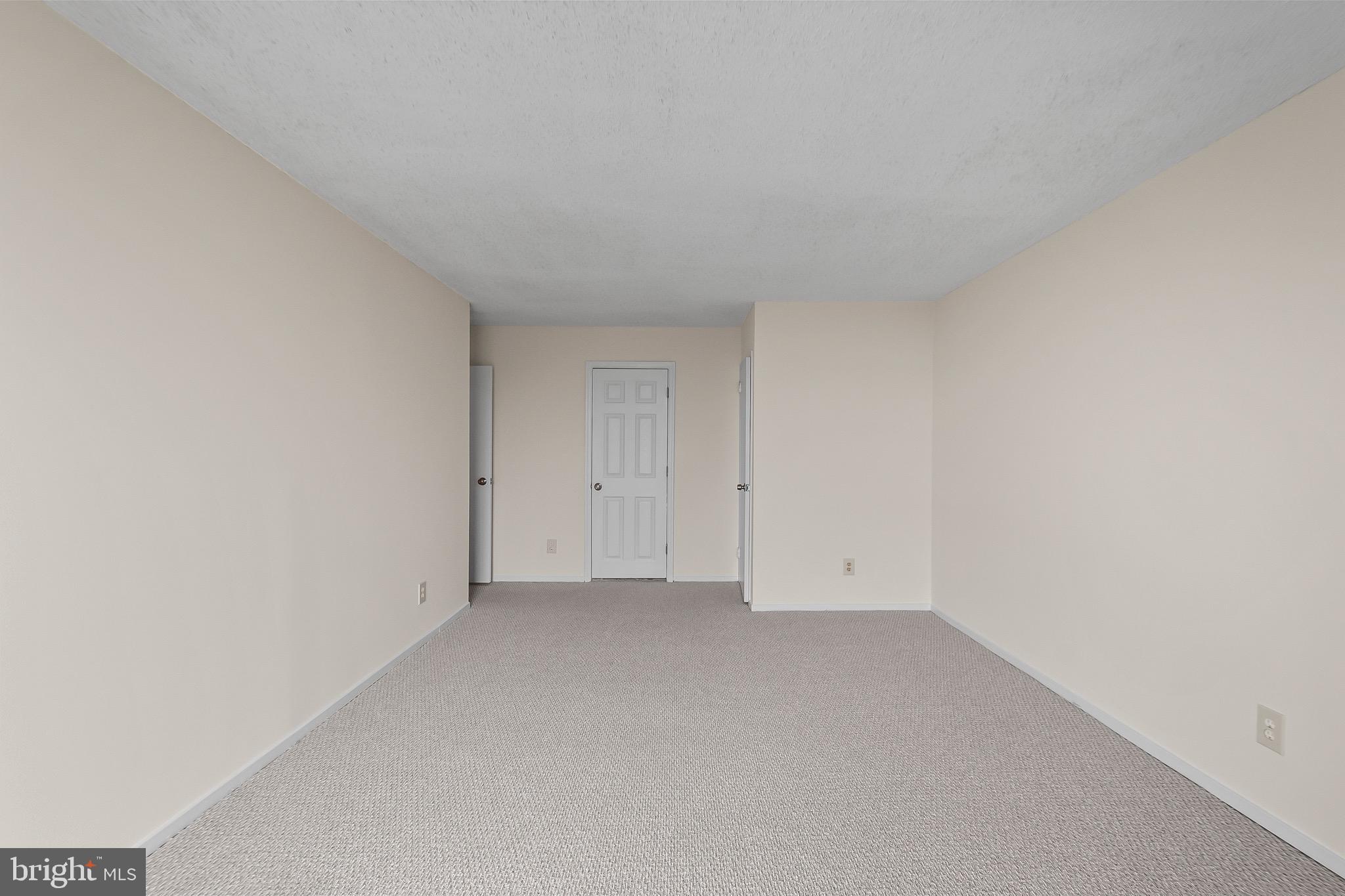 IDYLWOOD TOWERS CONDO - Residential