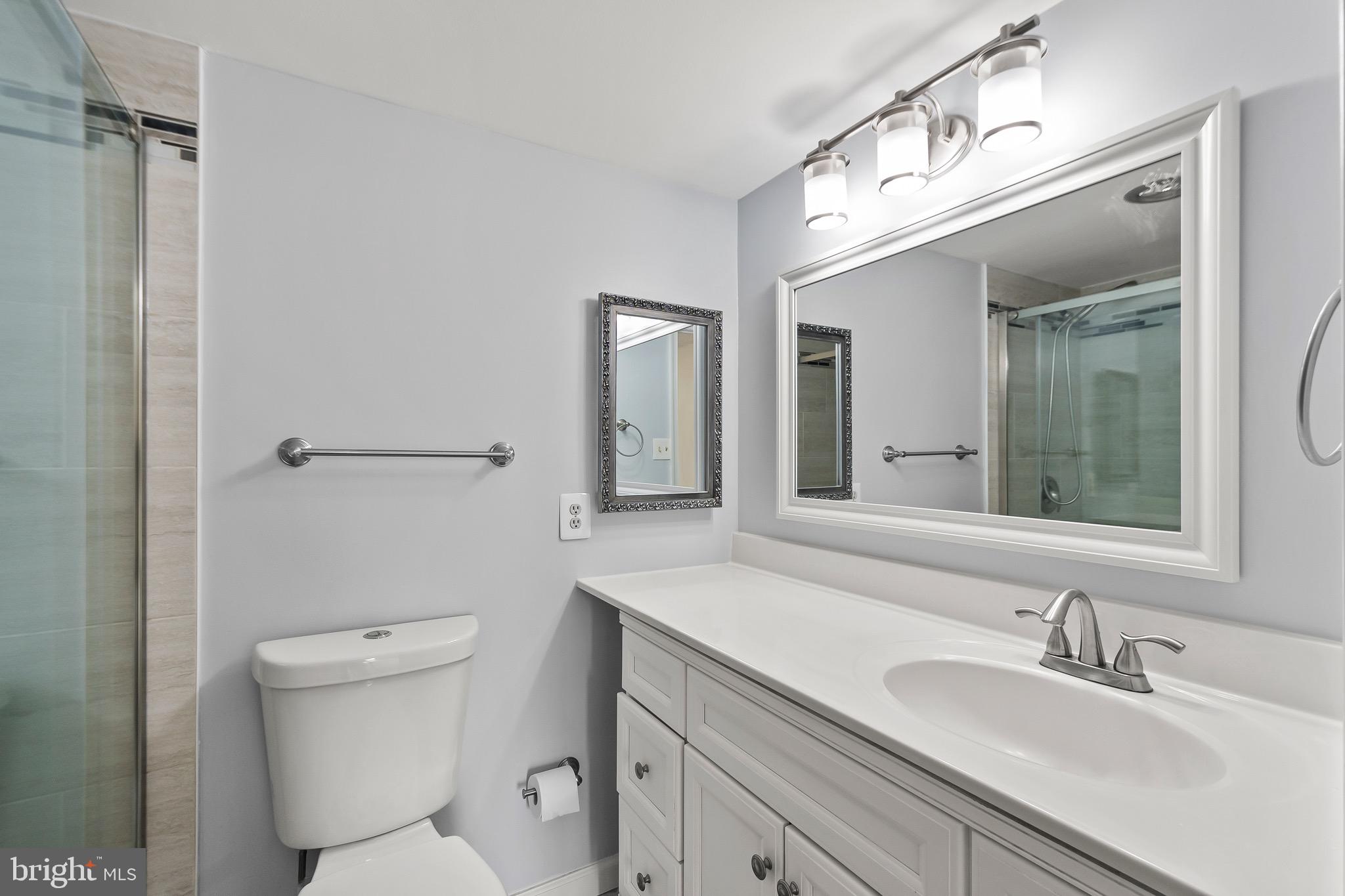 IDYLWOOD TOWERS CONDO - Residential