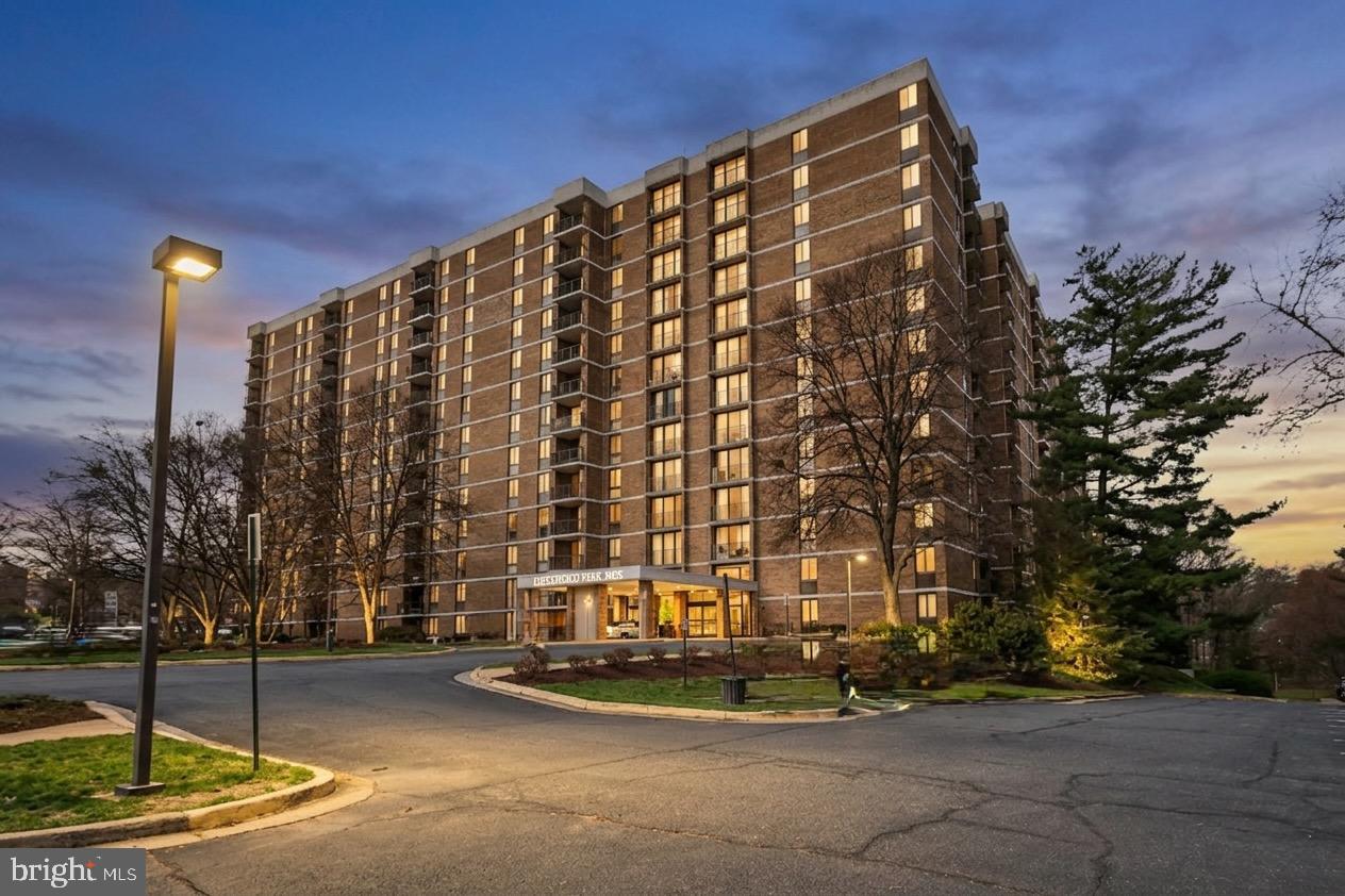 IDYLWOOD TOWERS CONDO - Residential