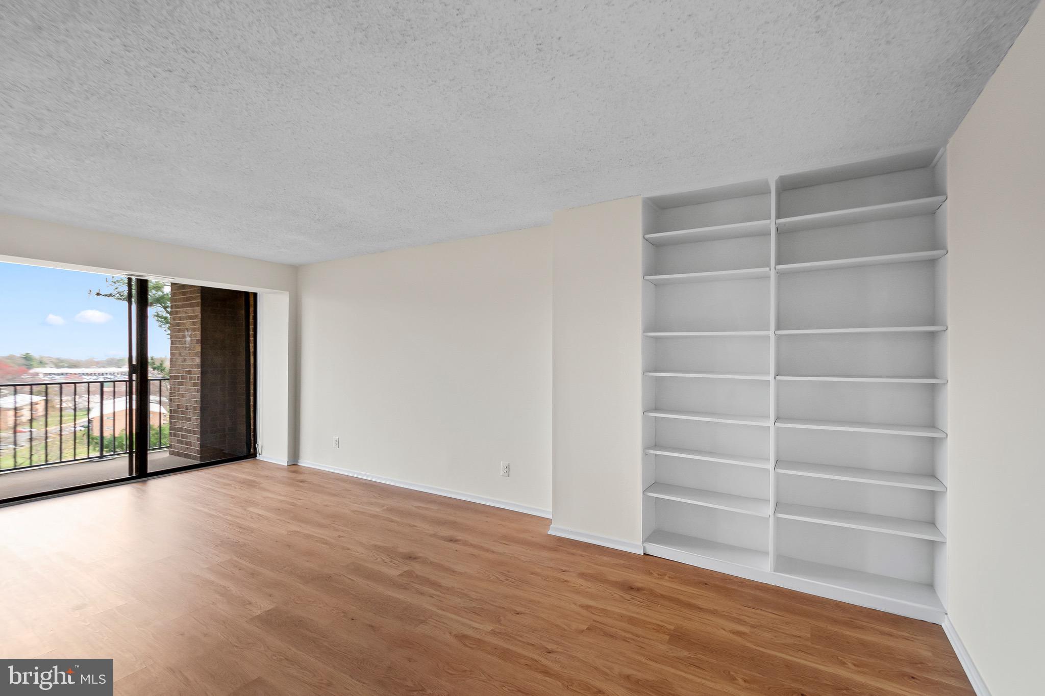 IDYLWOOD TOWERS CONDO - Residential