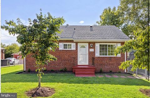 Photo of 9702 Brent Street, MANASSAS, VA 20110 (MLS # VAMN2010648)