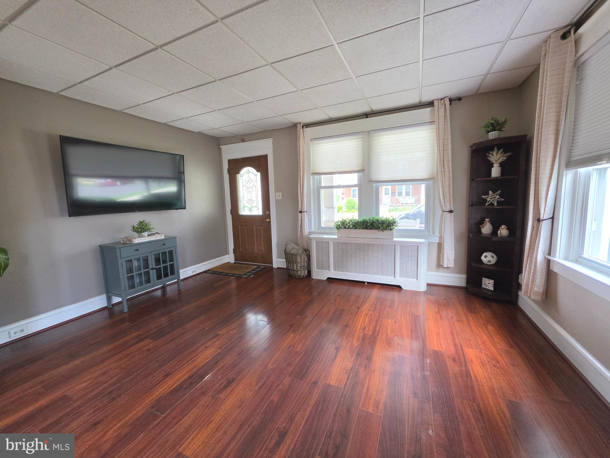 742 W THIRD STREET