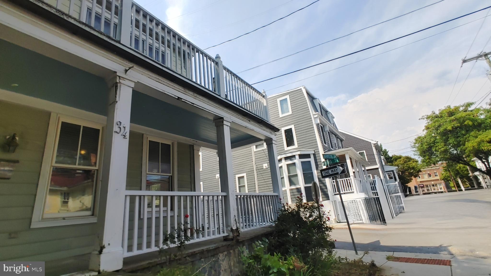 MURRAY HILL - Residential
