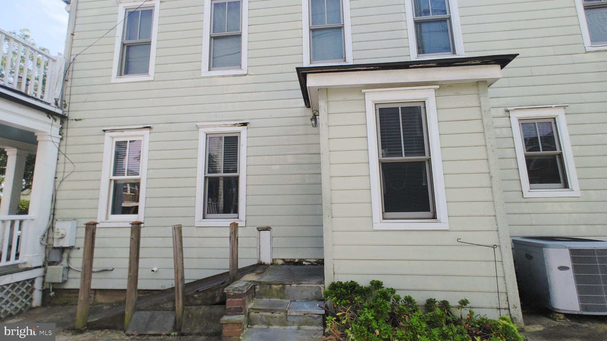 MURRAY HILL - Residential