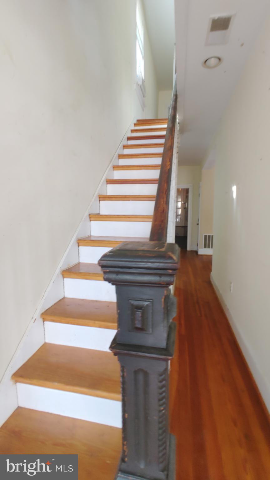 MURRAY HILL - Residential