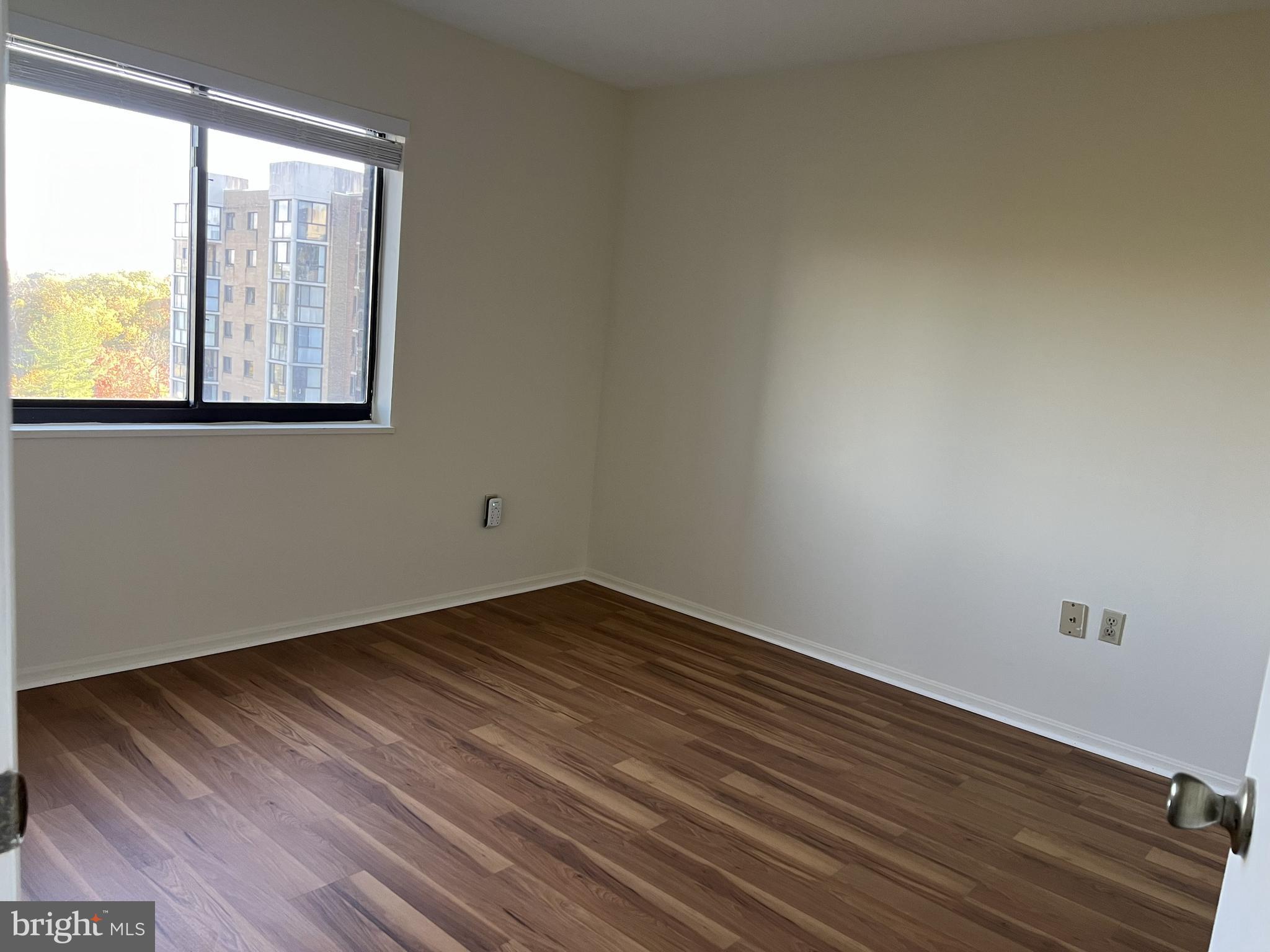 LEISURE WORLD - Residential Lease