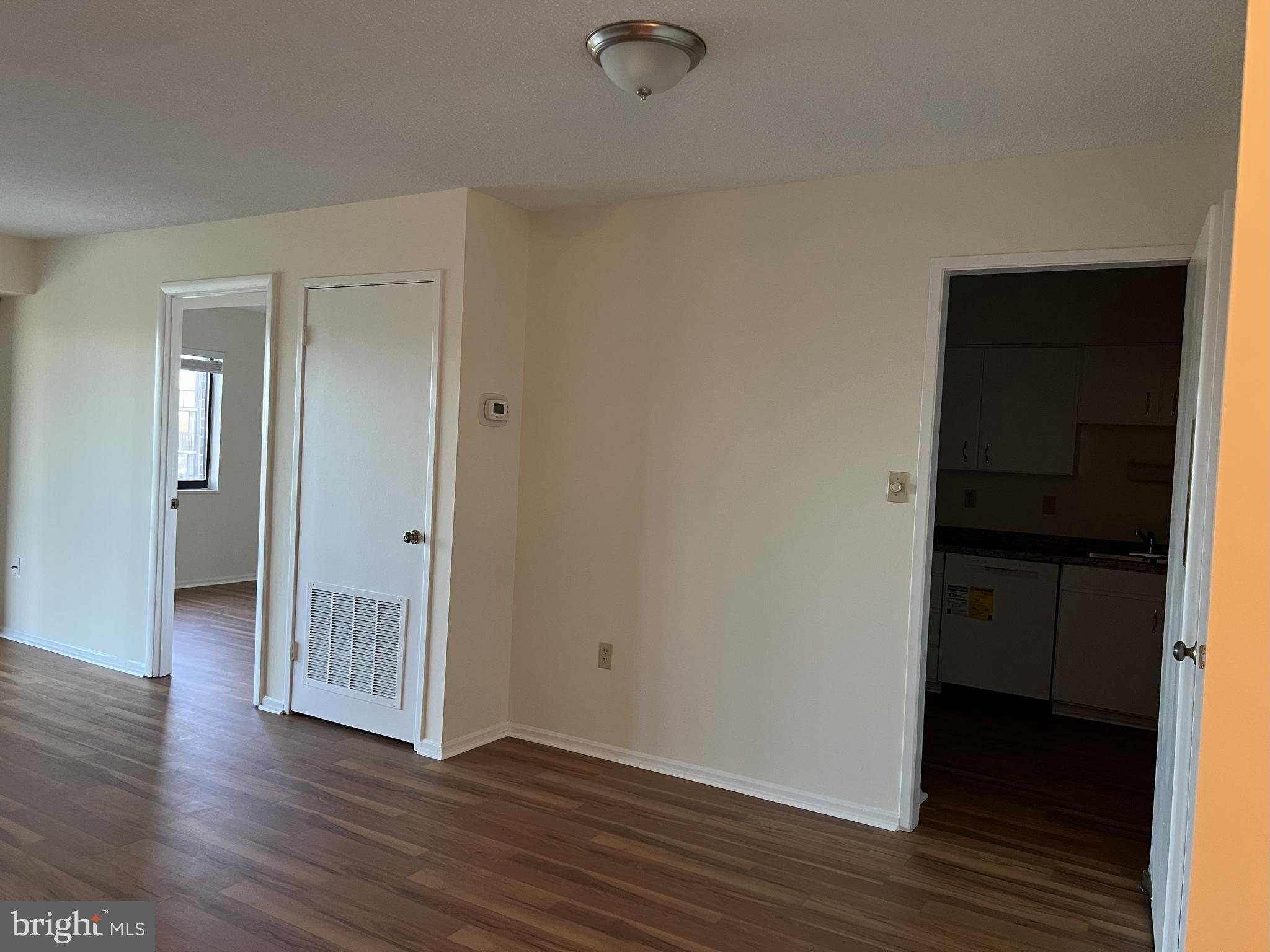 15101 INTERLACHEN DRIVE 1-819