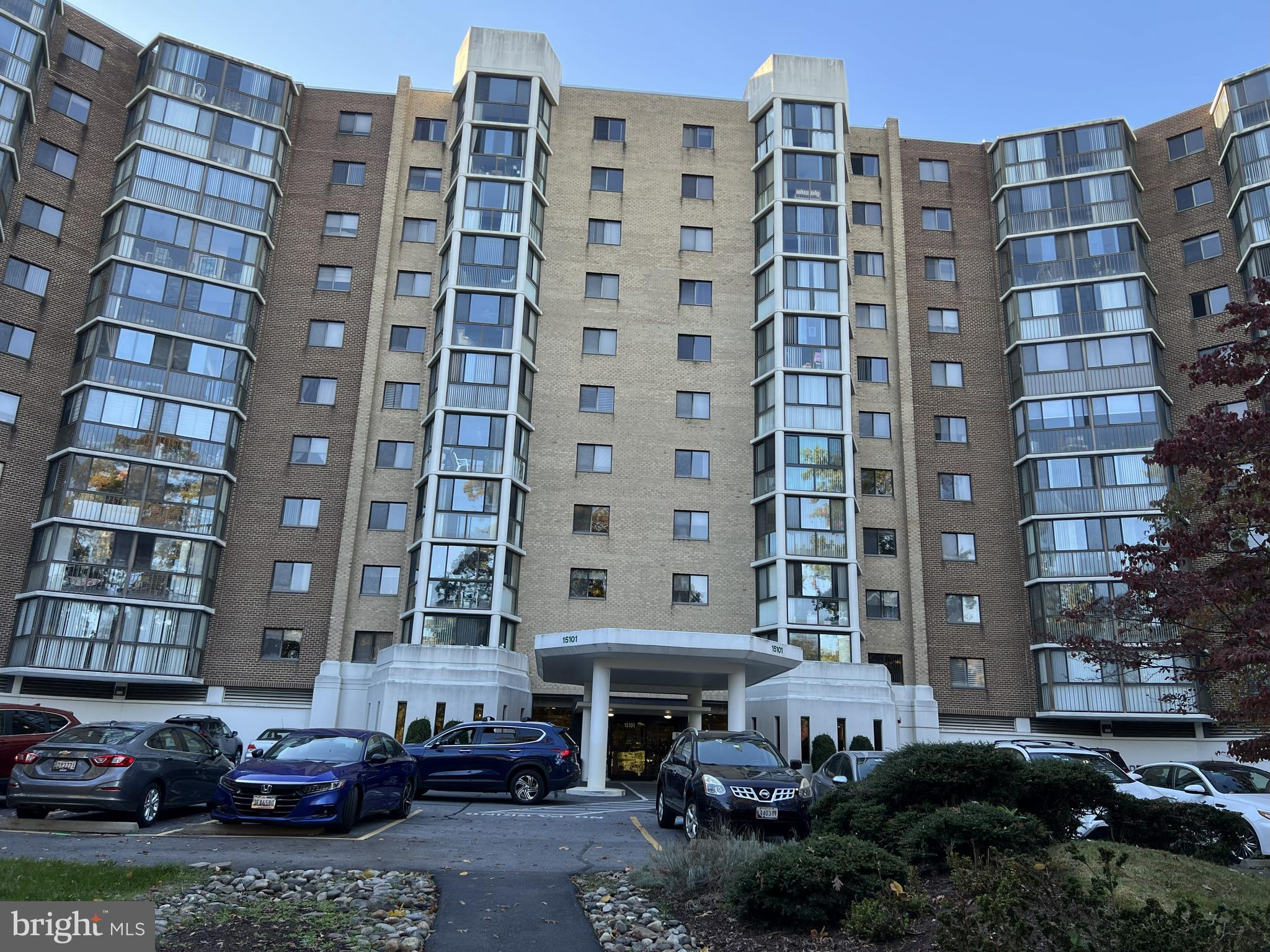 LEISURE WORLD - Residential Lease