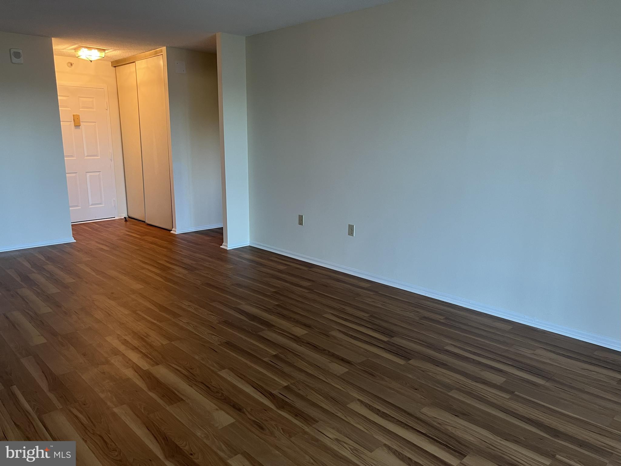 15101 INTERLACHEN DRIVE 1-819