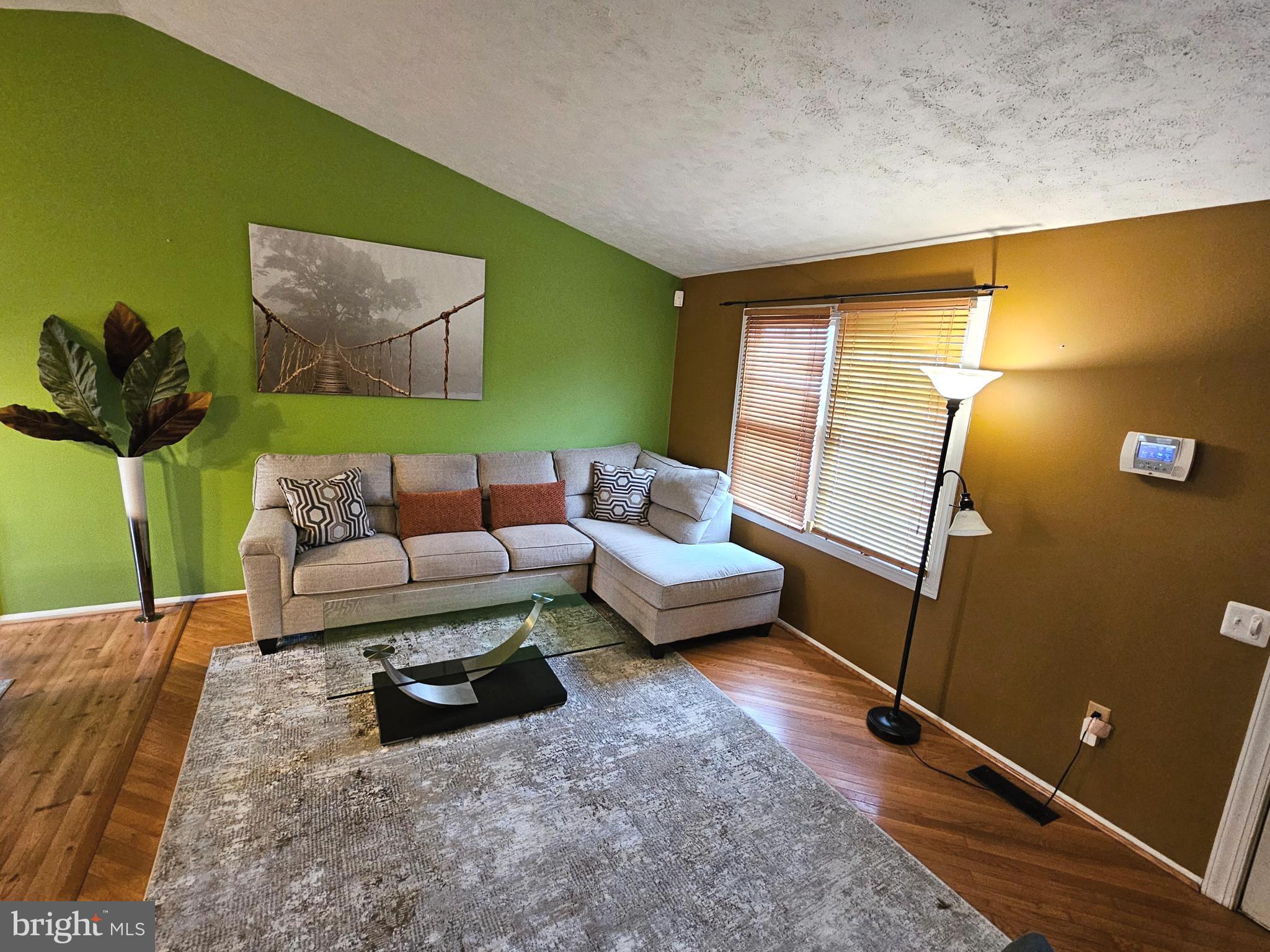 2017 BAINBRIDGE COURT