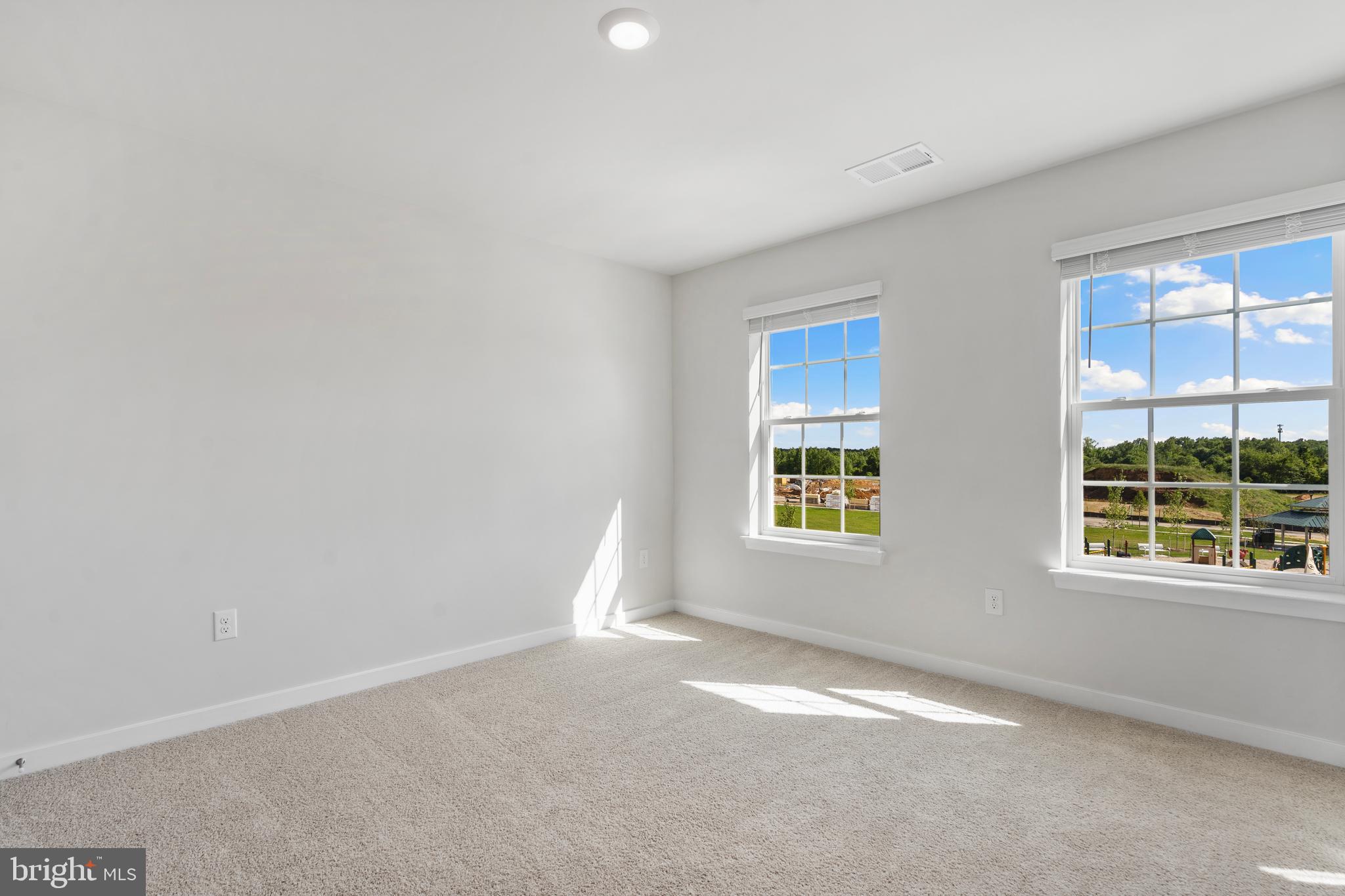 SPRING HILLS - Residential Lease