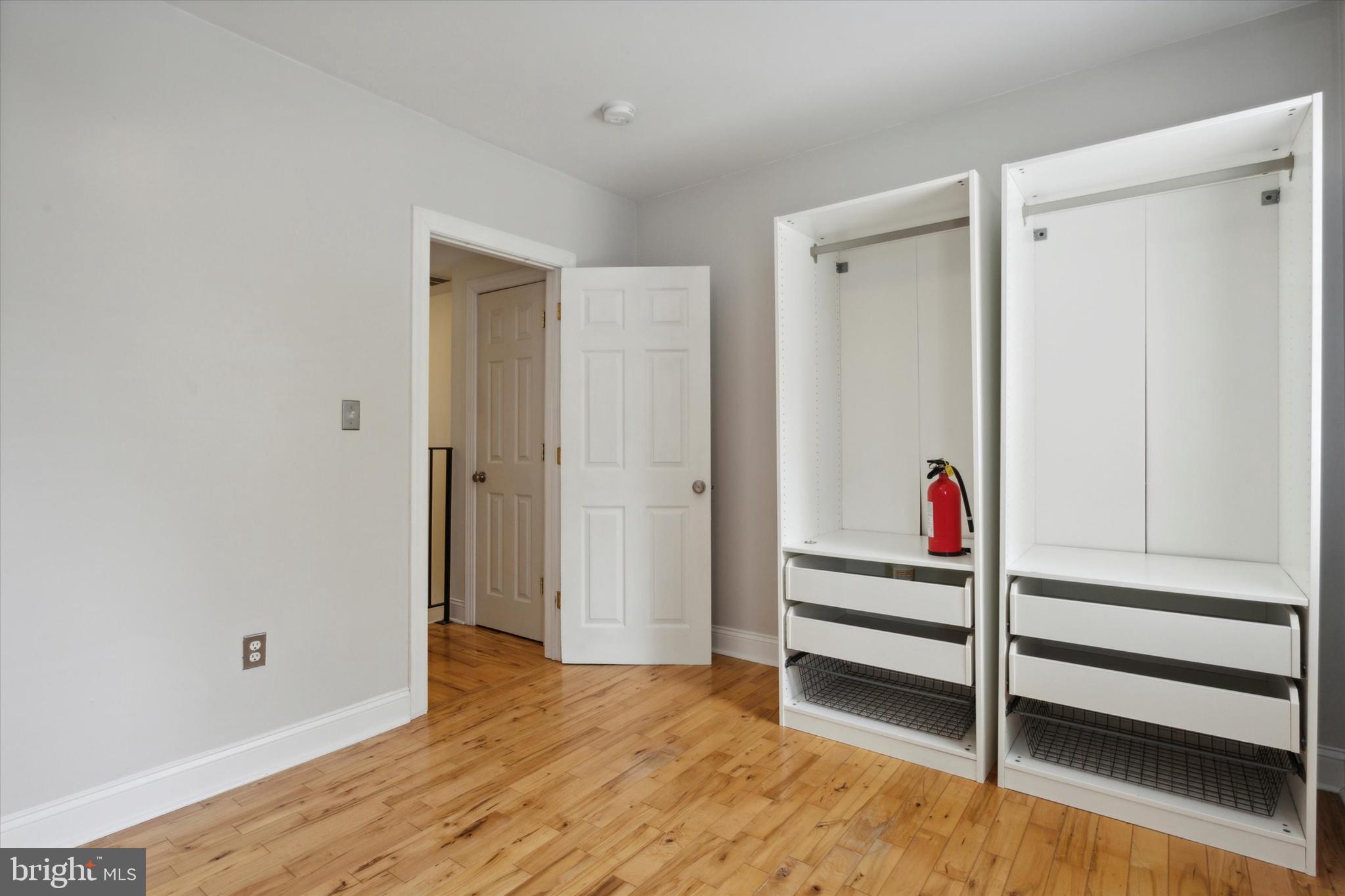 FAIRMOUNT - Residential