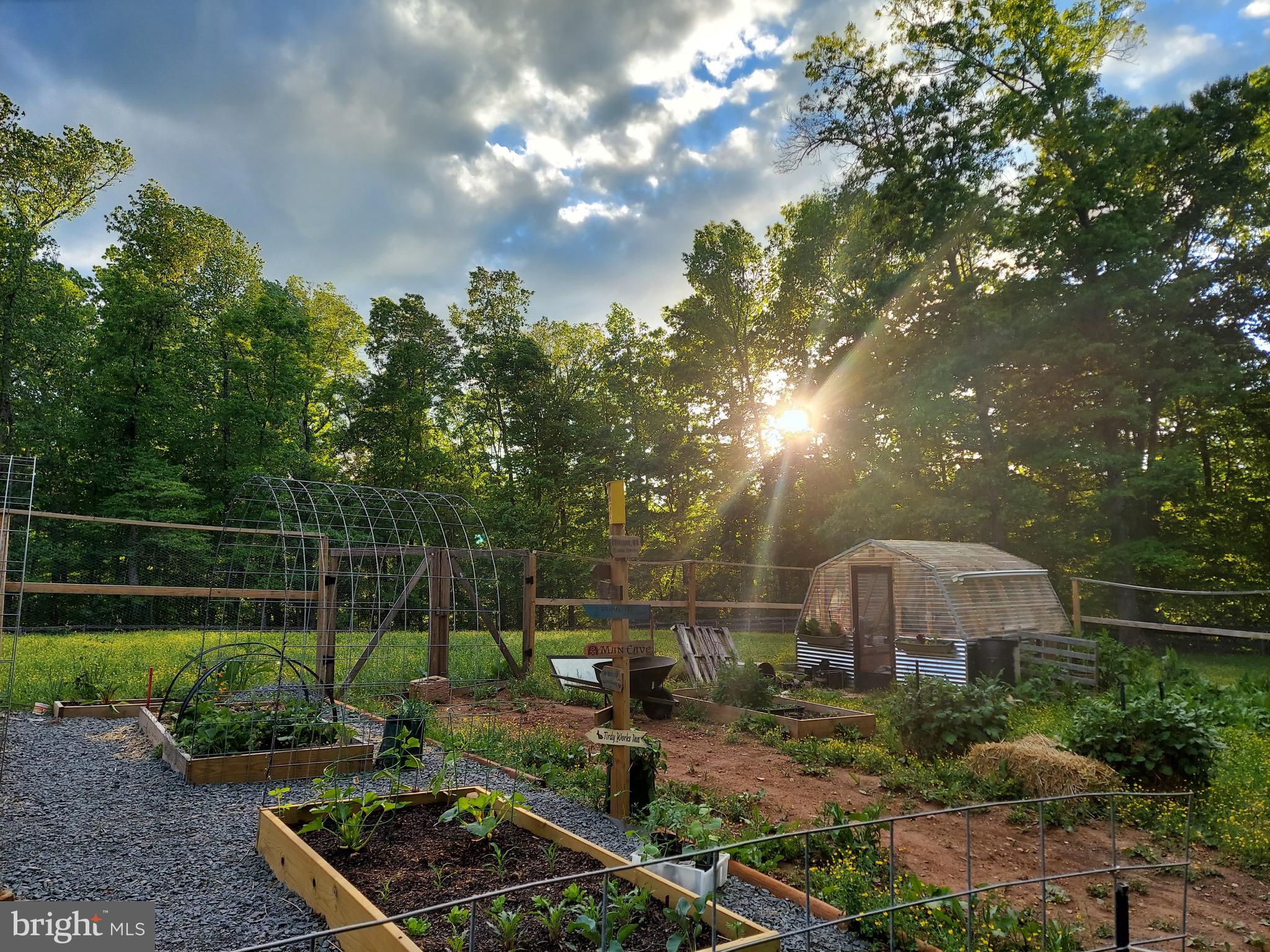 RAPPAHANNOCK RIDGE ESTATES - Residential