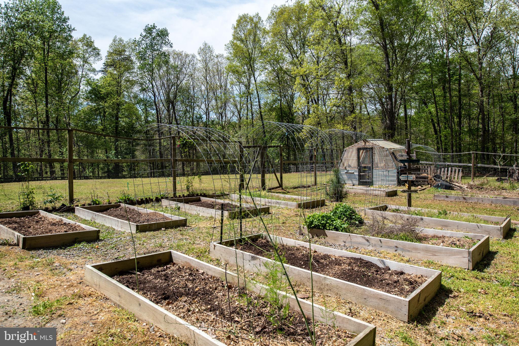 RAPPAHANNOCK RIDGE ESTATES - Residential