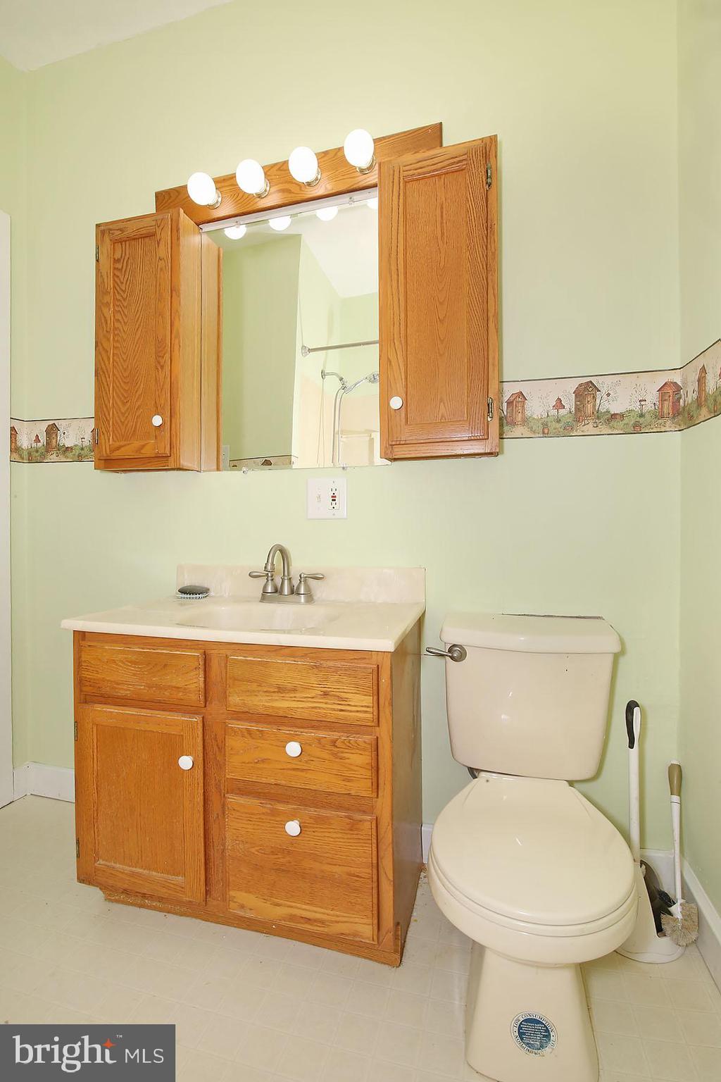 ANTHRACITE VILLAGE - Residential