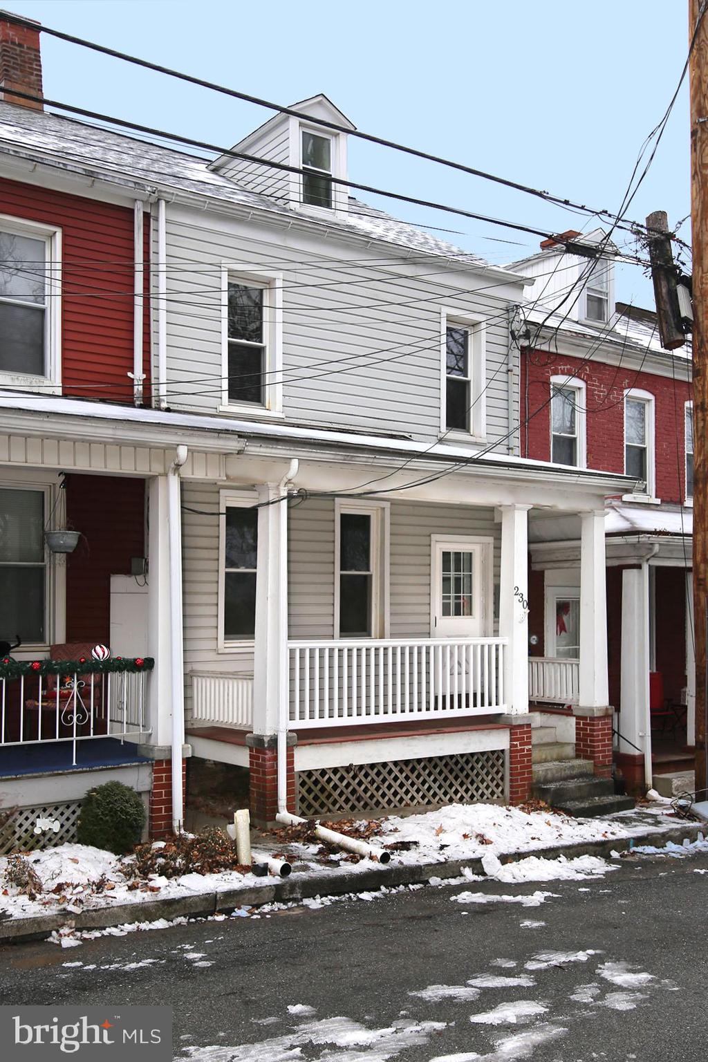 ANTHRACITE VILLAGE - Residential