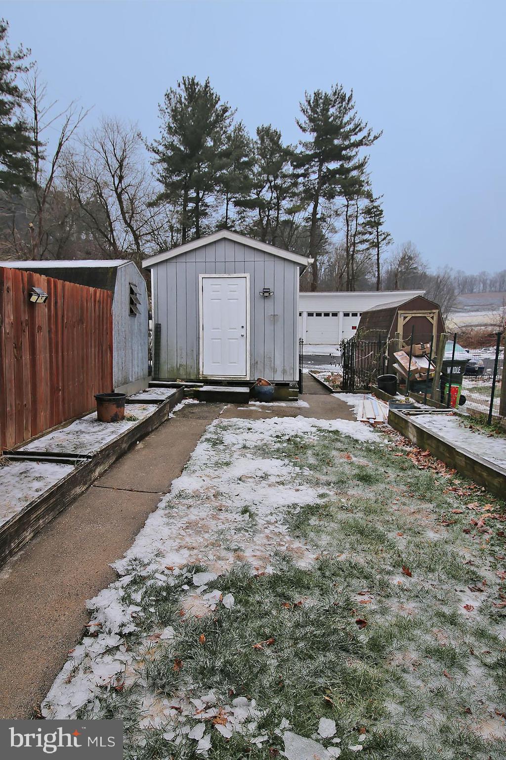 ANTHRACITE VILLAGE - Residential