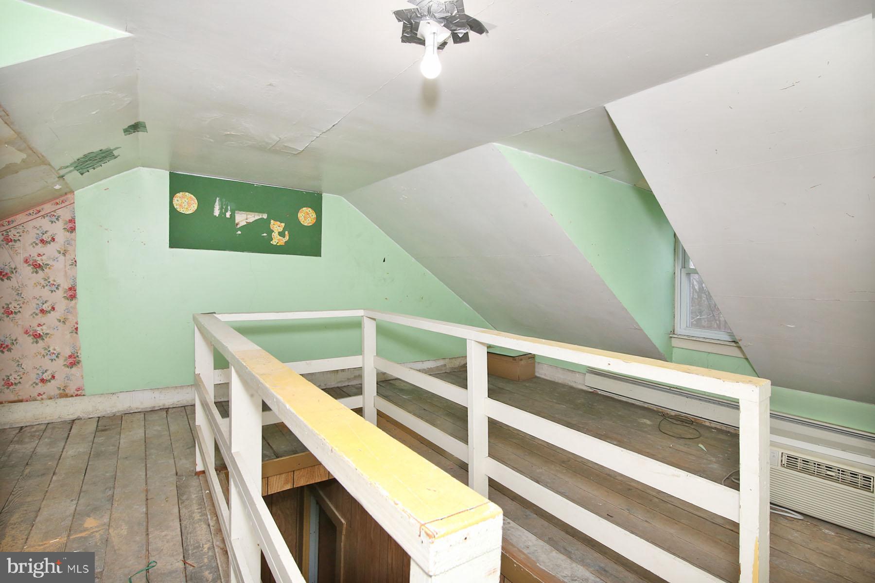 ANTHRACITE VILLAGE - Residential