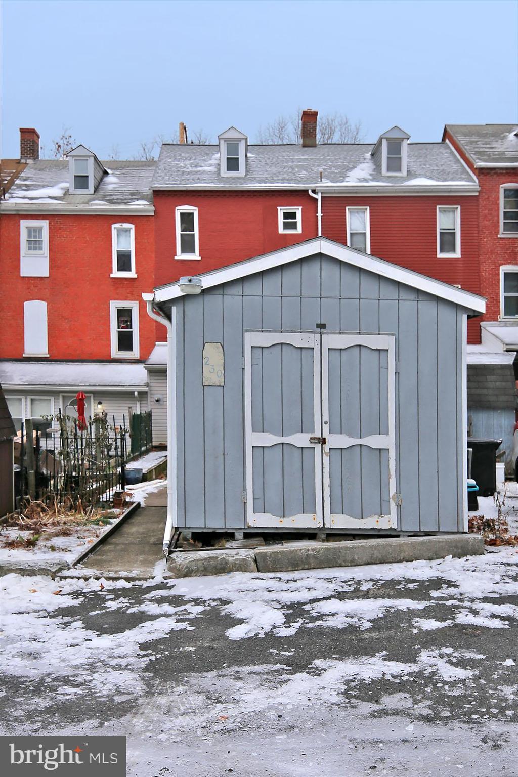 ANTHRACITE VILLAGE - Residential