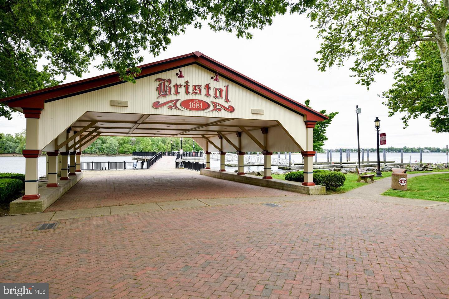 BRISTOL - Residential