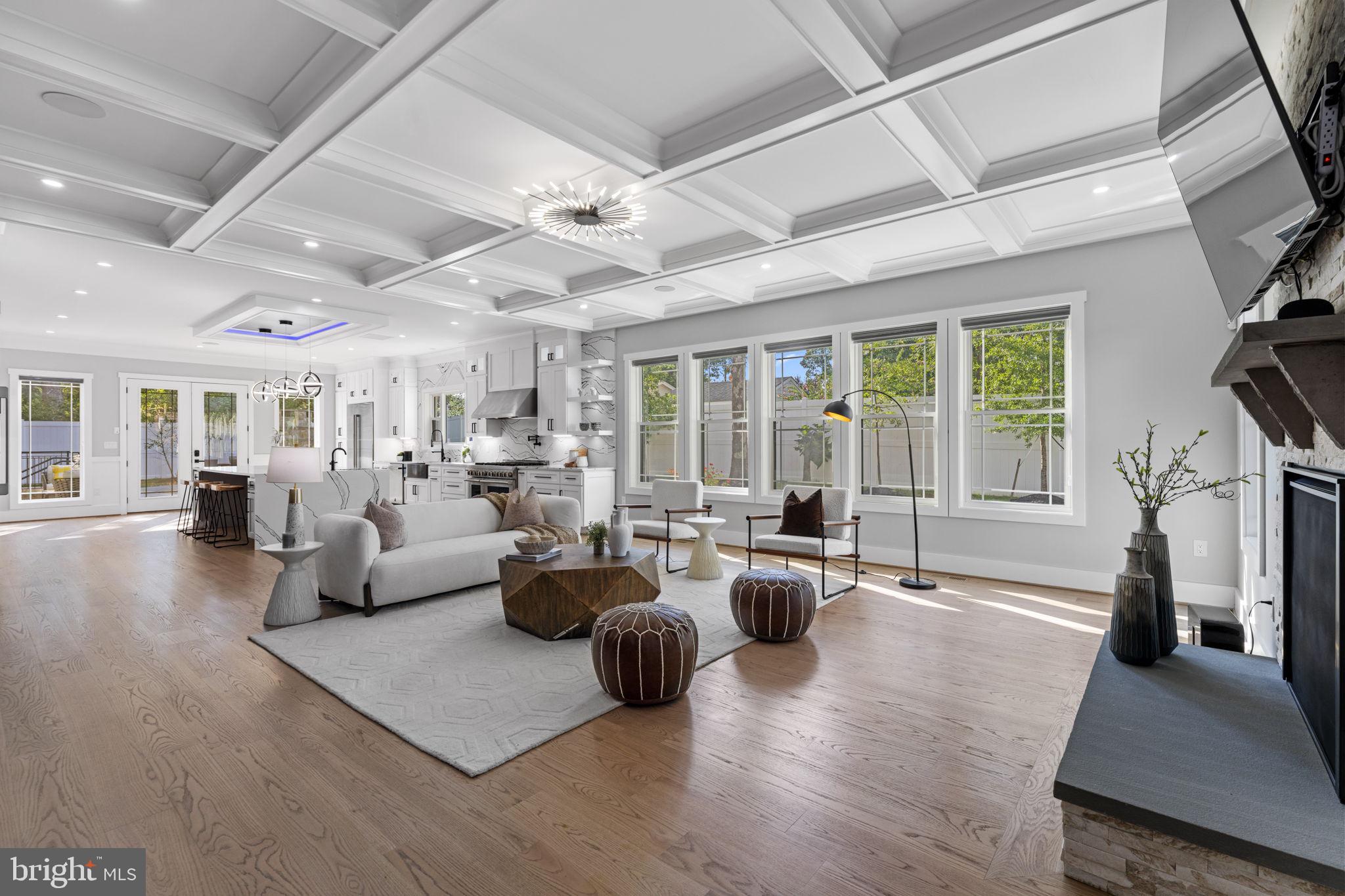 CHALET WOODS - Residential