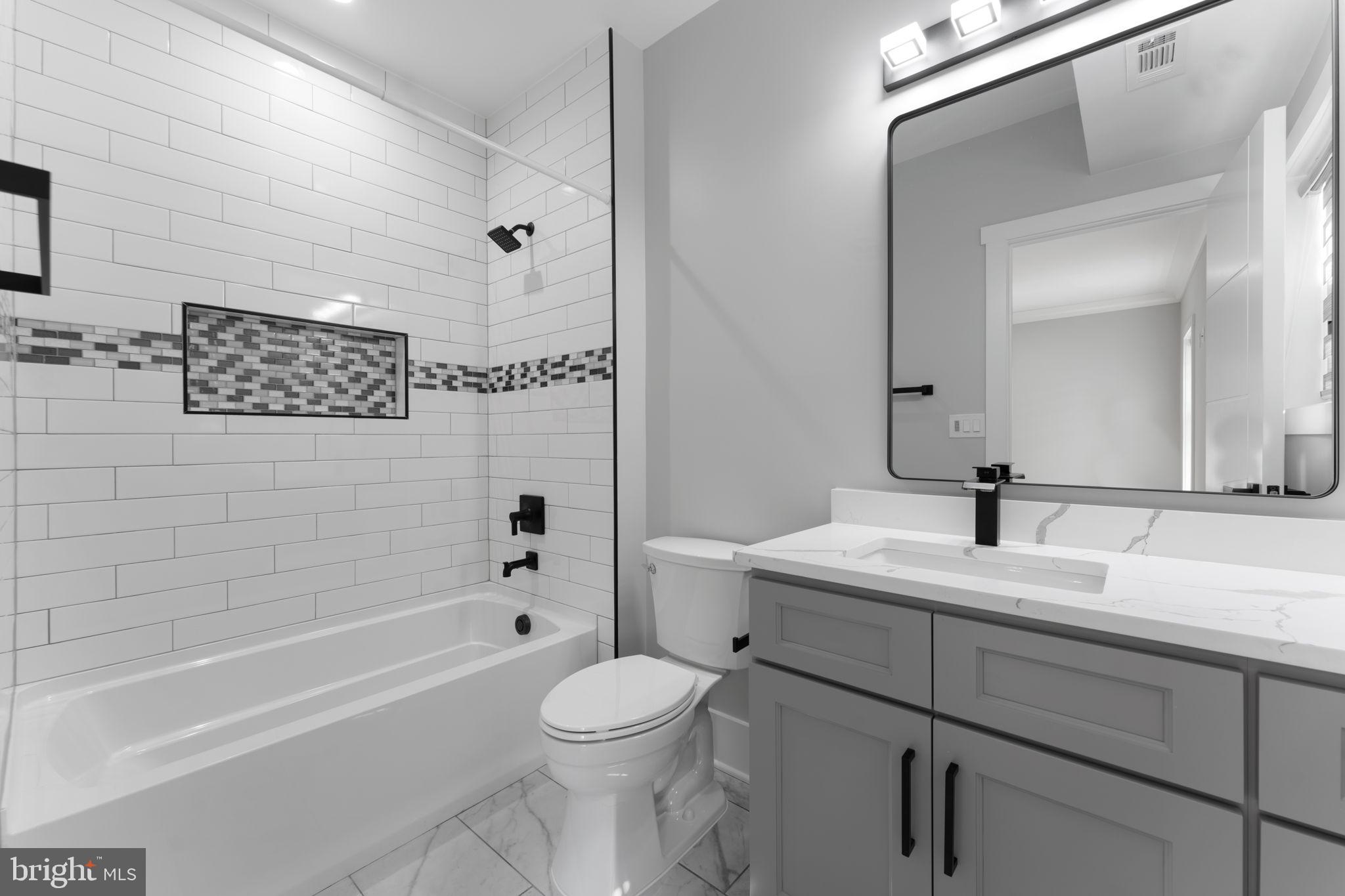 CHALET WOODS - Residential