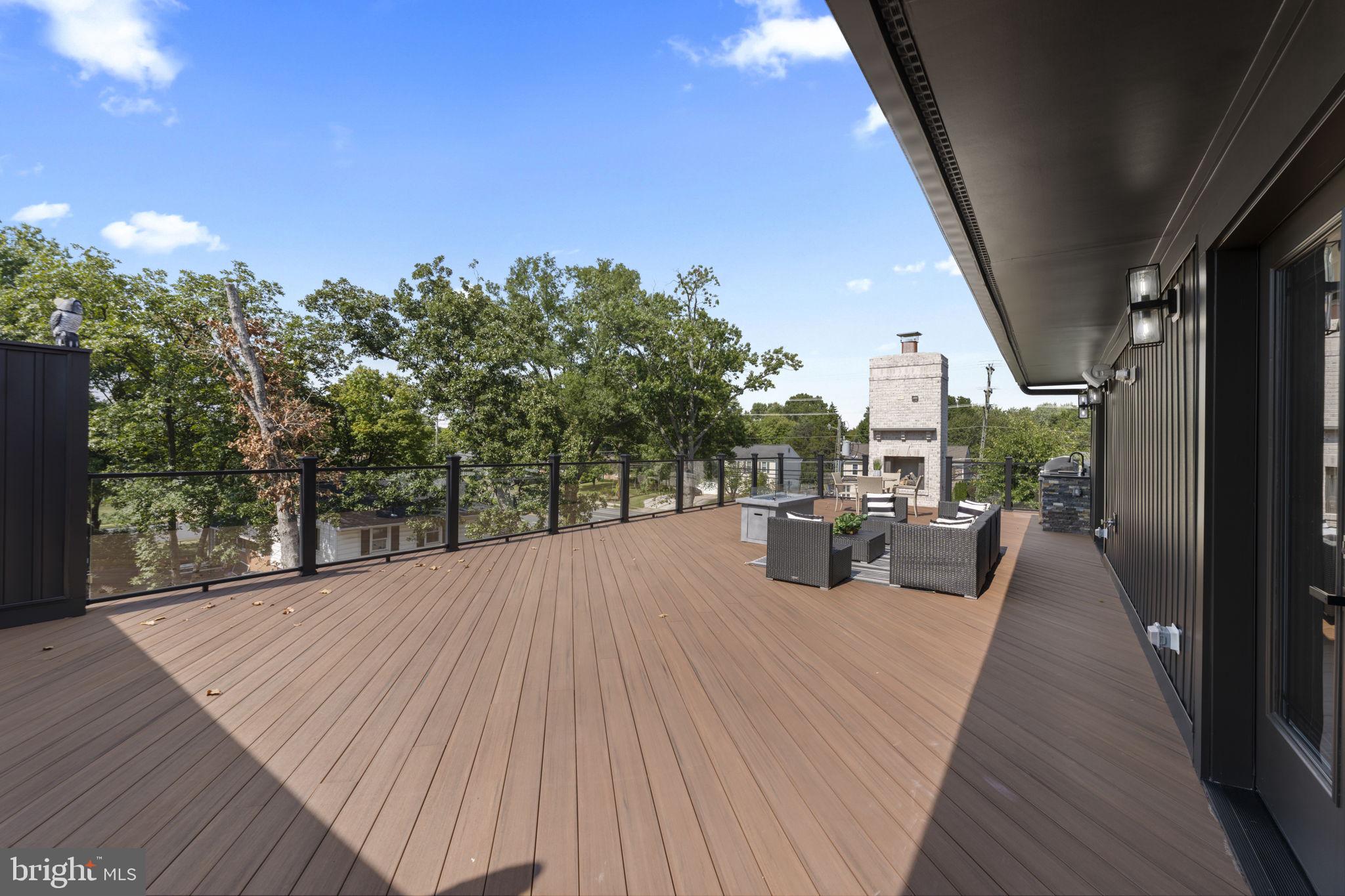 CHALET WOODS - Residential