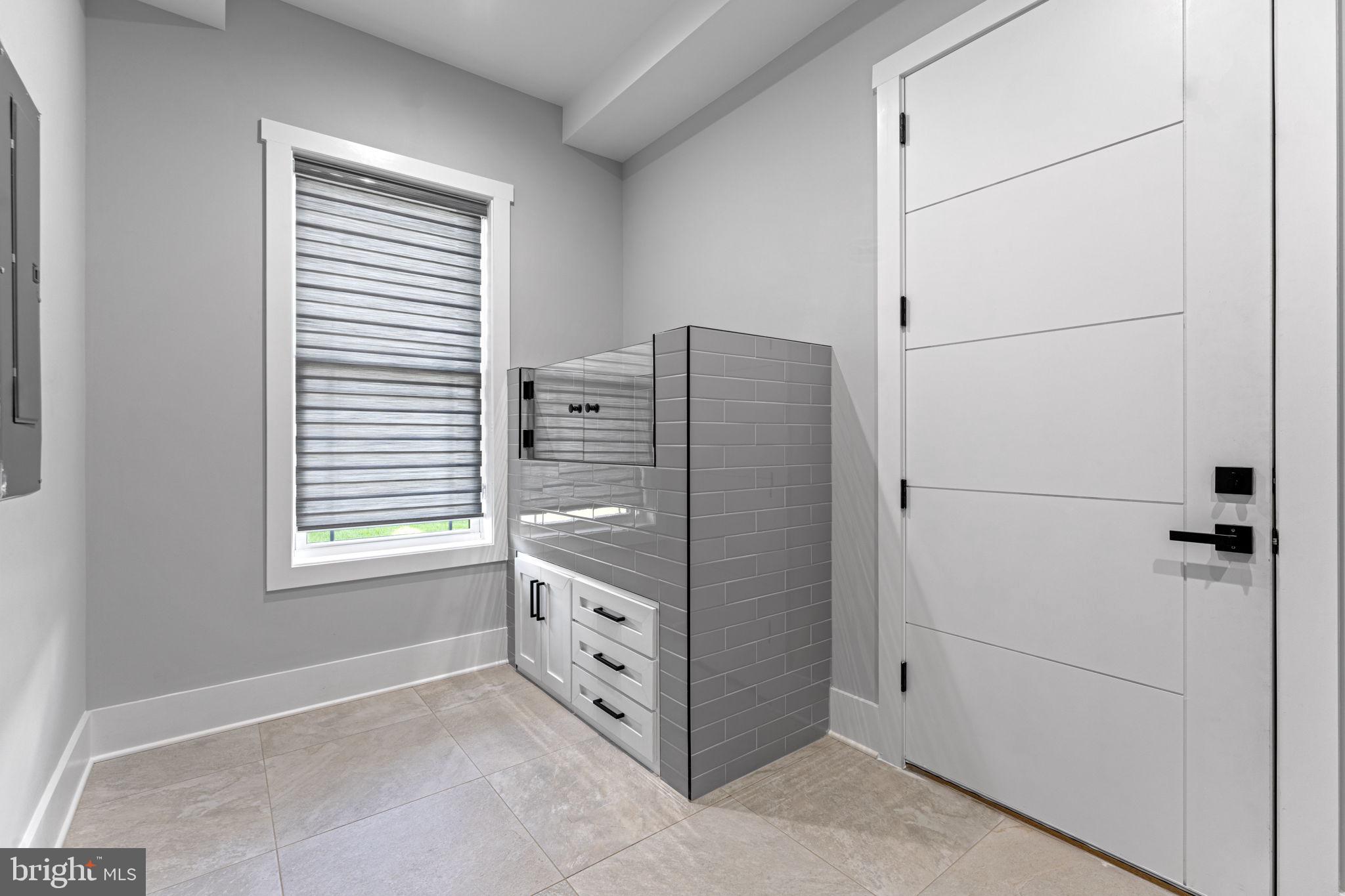 CHALET WOODS - Residential