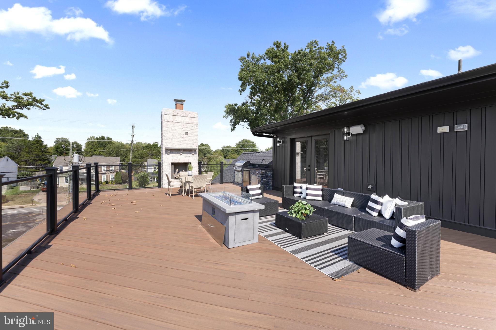 CHALET WOODS - Residential