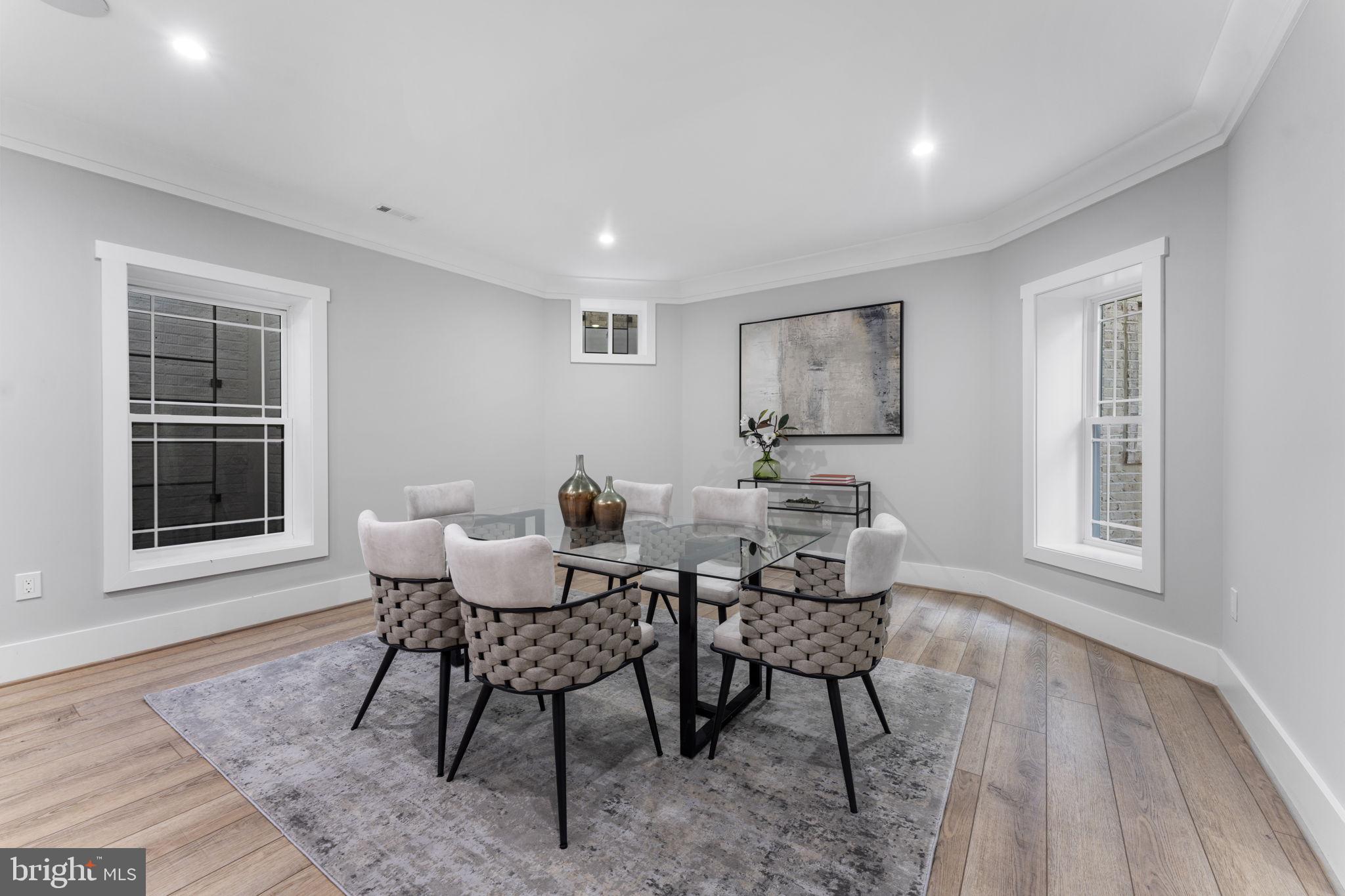 CHALET WOODS - Residential