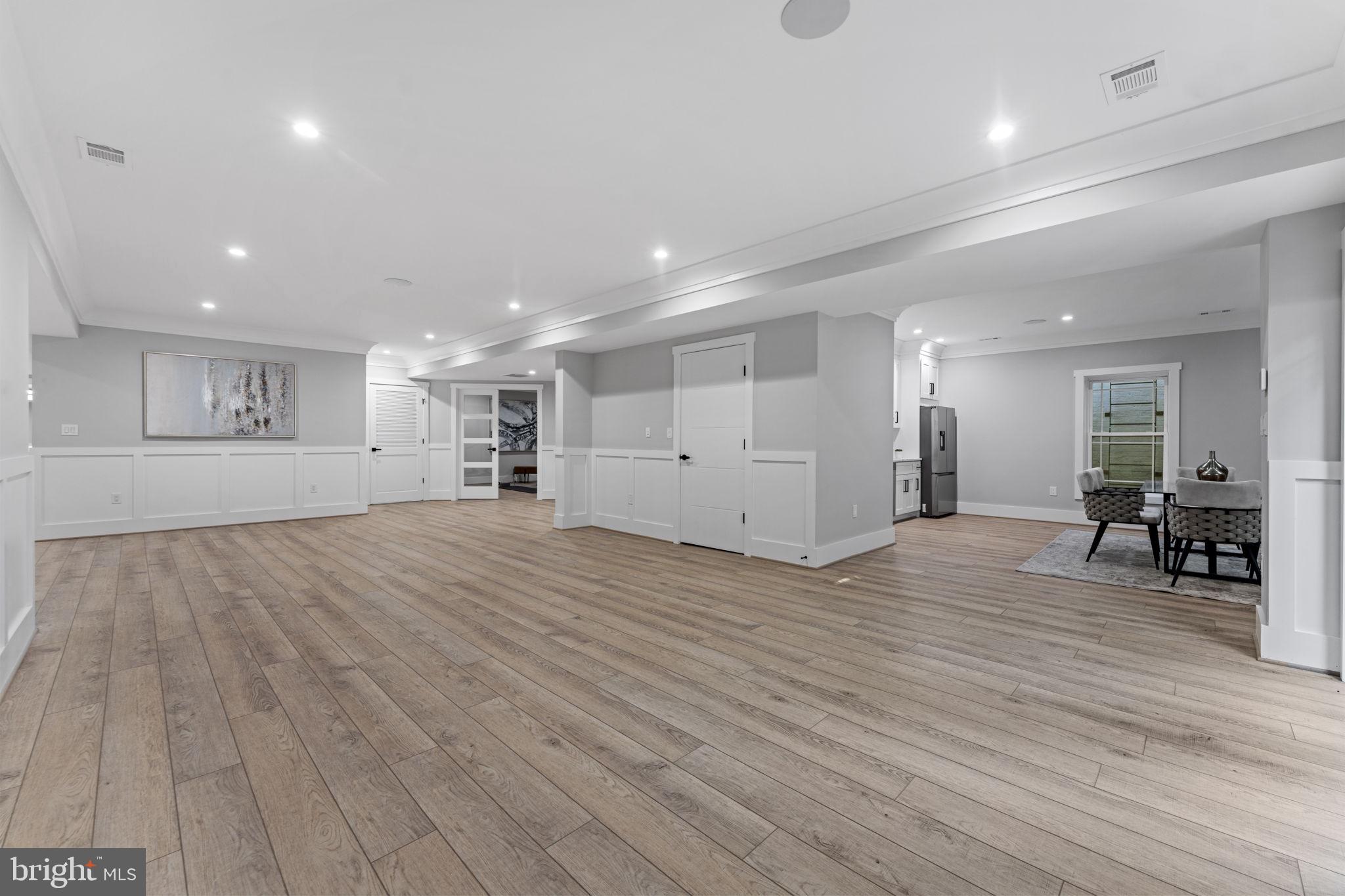 CHALET WOODS - Residential