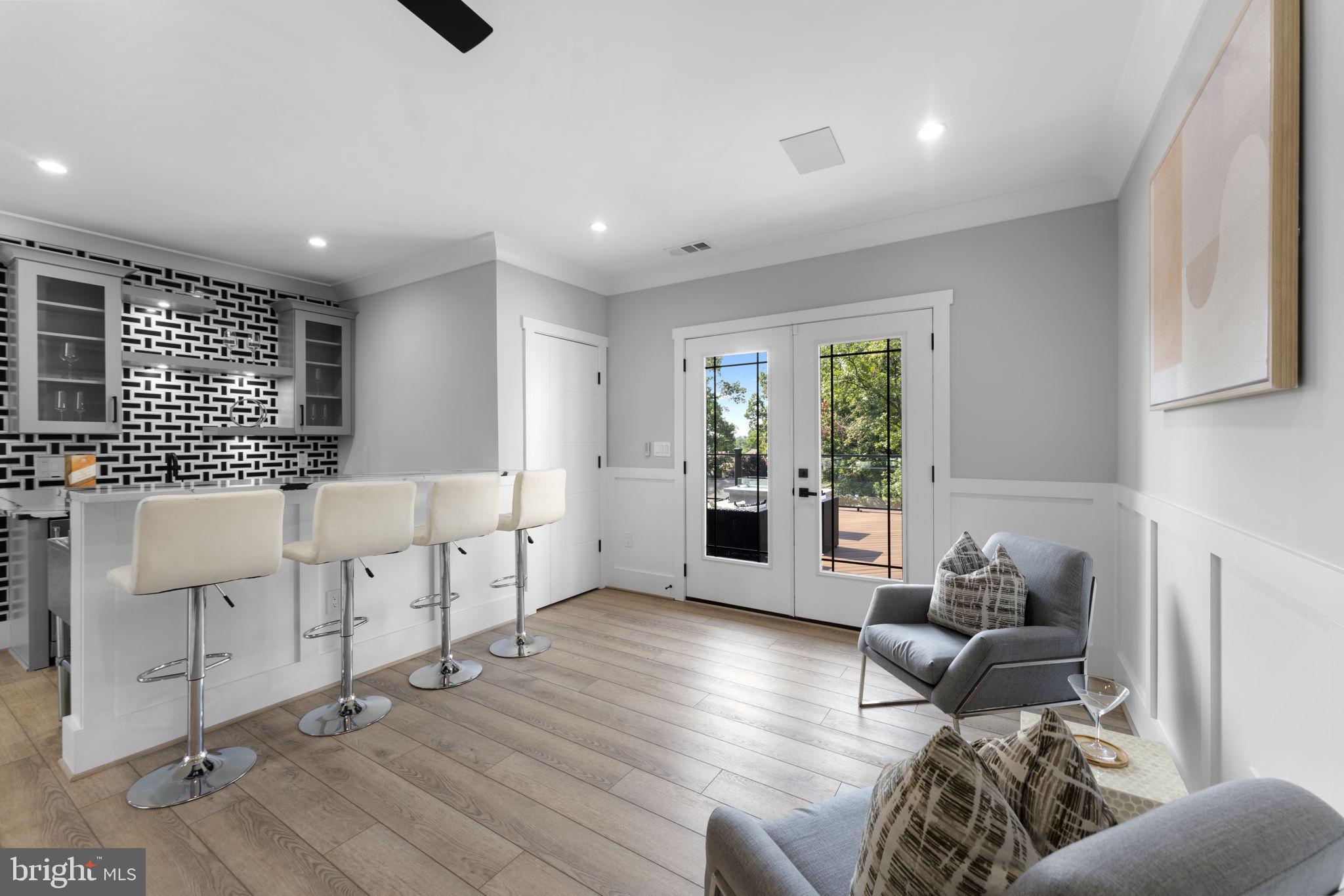 CHALET WOODS - Residential