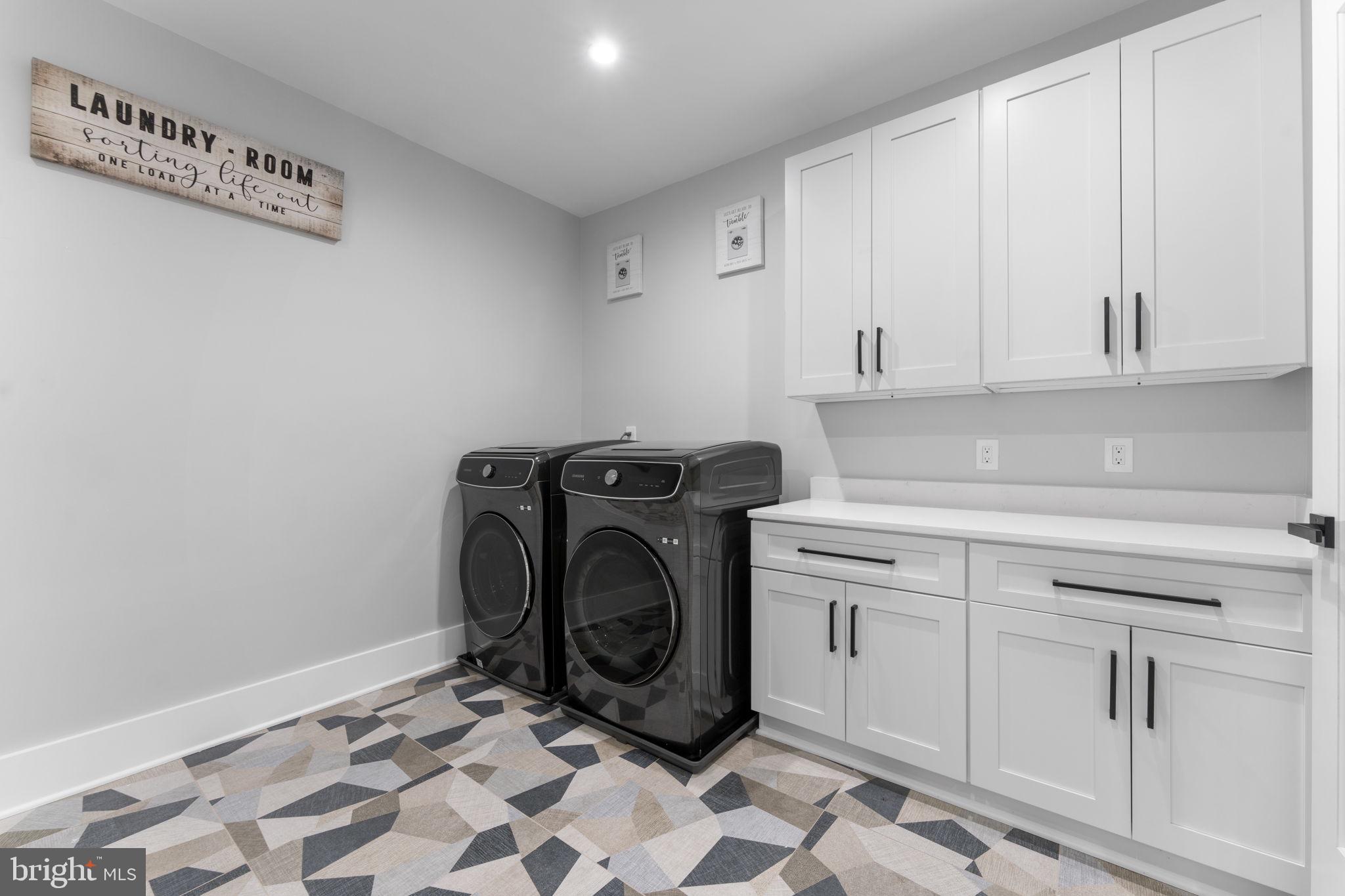 CHALET WOODS - Residential