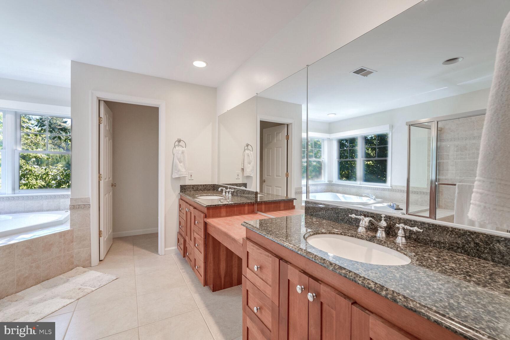 WOODSIDE - Residential